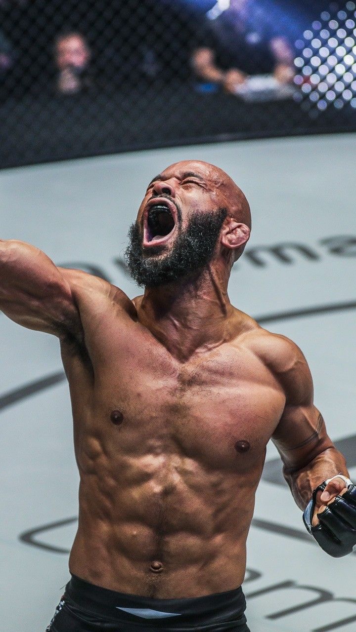 720x1280 ONE Championship on Instagram: ““Mighty Mouse's” introduction to the Circle against knockout artist Yuya Wakamatsu! @mighty”