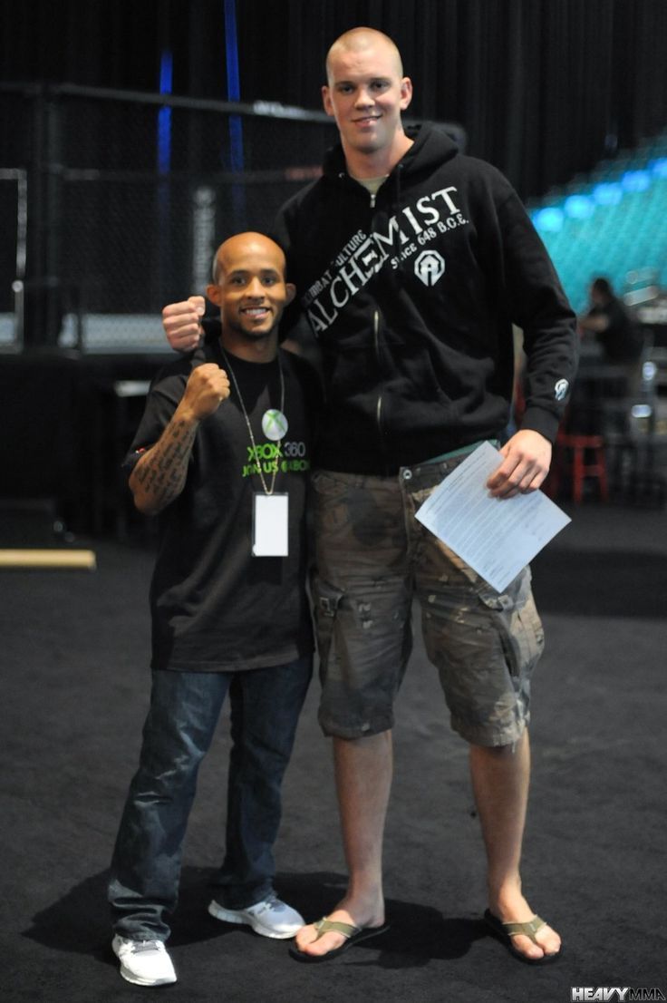 736x1106 UFC Flyweight Demetrious Mighty Mouse Johnson and UFC Heavyweight Stefan Skyscrapper Struve. He's so tiny love it