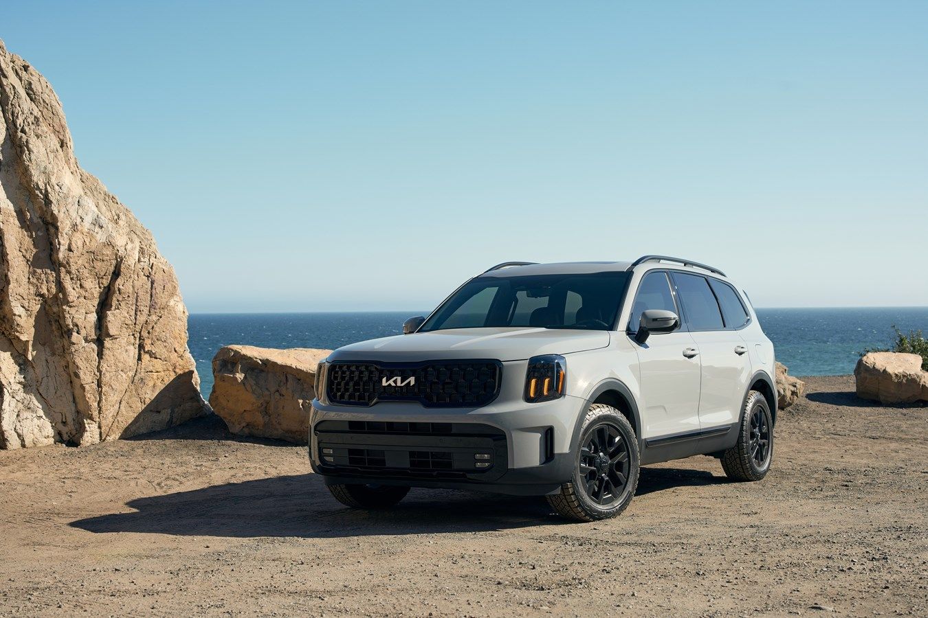 1350x900 KIA TELLURIDE WINS A 2024 BEST CARS FOR