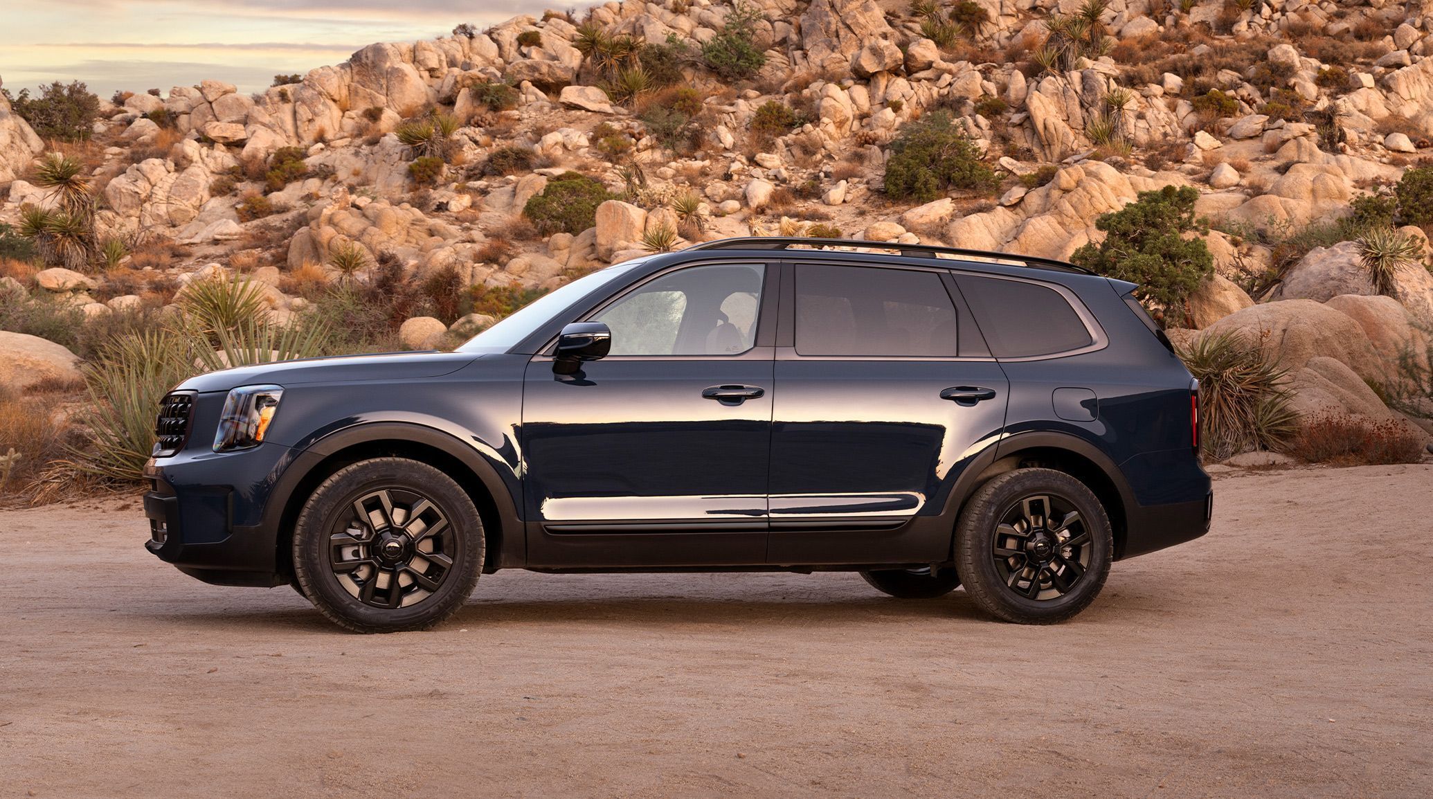 2070x1154 Kia Telluride: All New 3 Row SUV