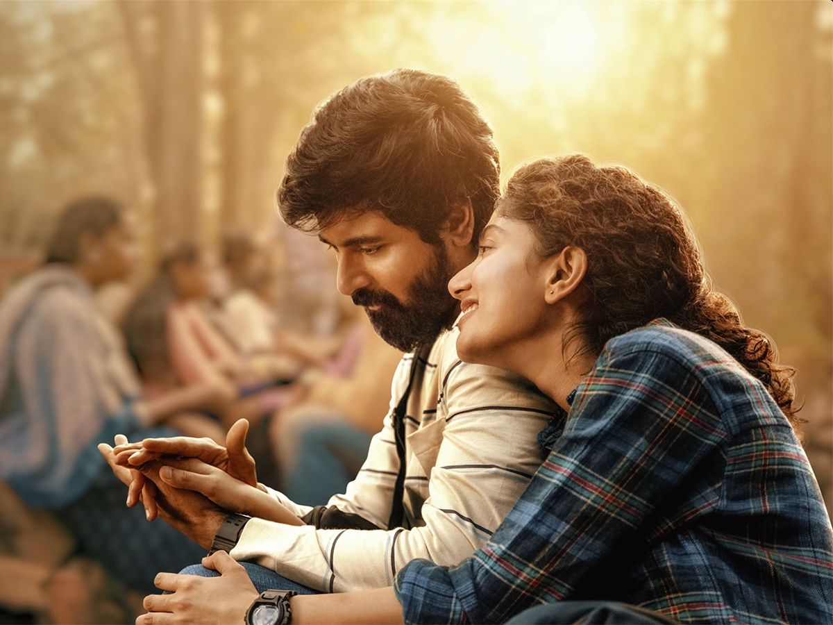 1200x900 శివకార్తికేయన్‌ 'అమరన్' మూవీ HD స్టిల్స్‌. Sivakarthikeyan And Sai Pallavi's Starrer Amaran Movie HD Stills Goes Viral On Social Media