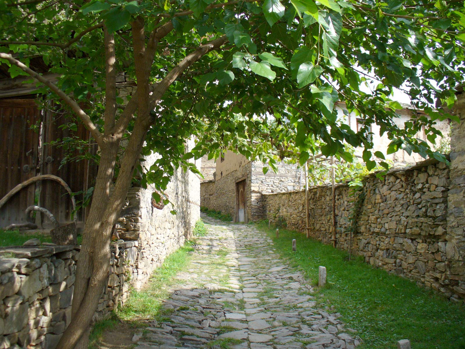 1600x1200 Free Wallpaper and Sights from Bulgaria. 1280