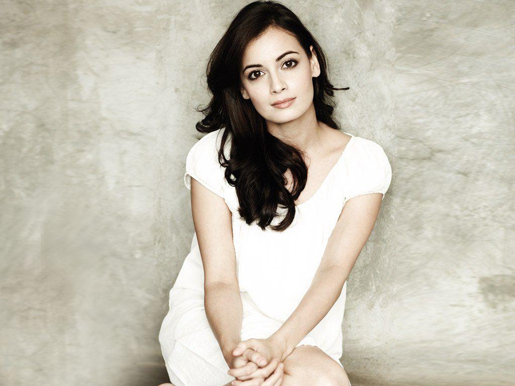 1024x768 Download Diya Mirza Wallpaper HD FREE Uploaded by