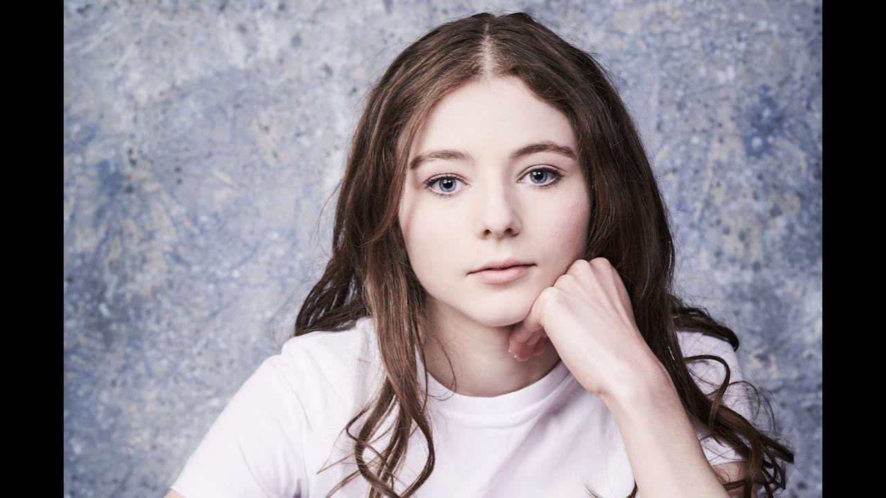 1280x720 Thomasin Harcourt McKenzie: the newest Kiwi star