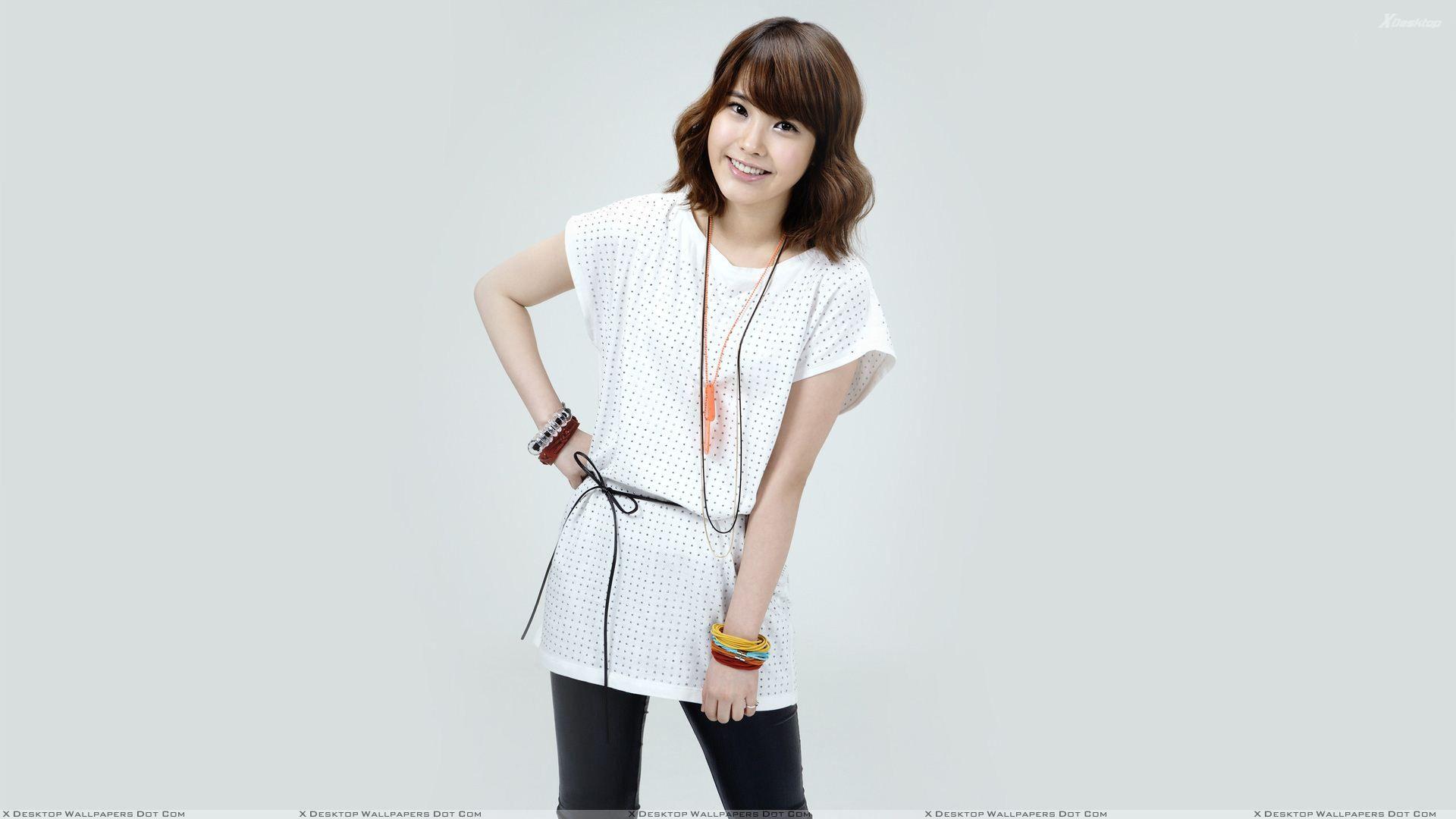 1920x1080 Free download IU Korean Singer Smiling Modeling Pose Wallpaper