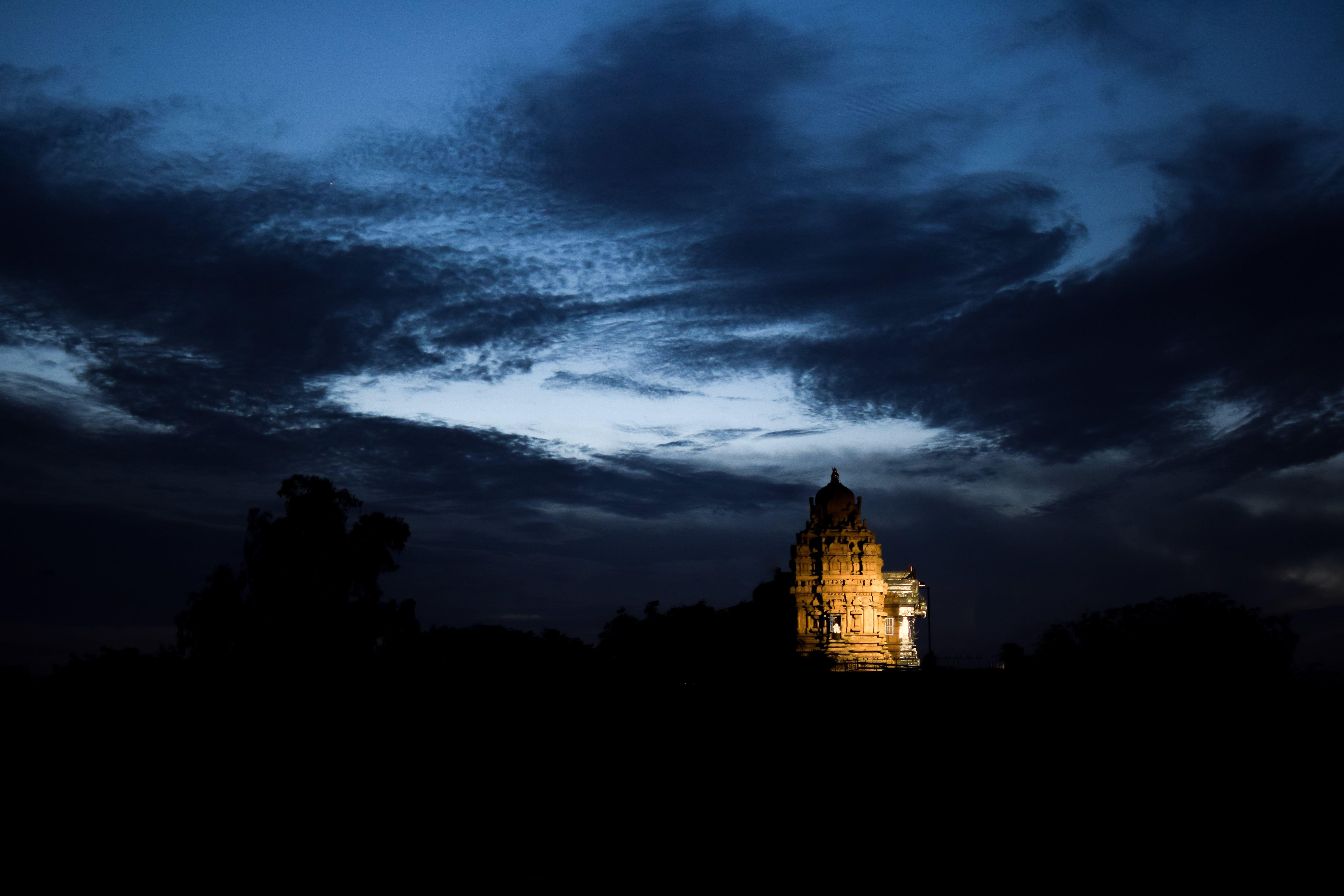 6000x4000 Yellow castle, India, temple, New Delhi, sky HD wallpaper