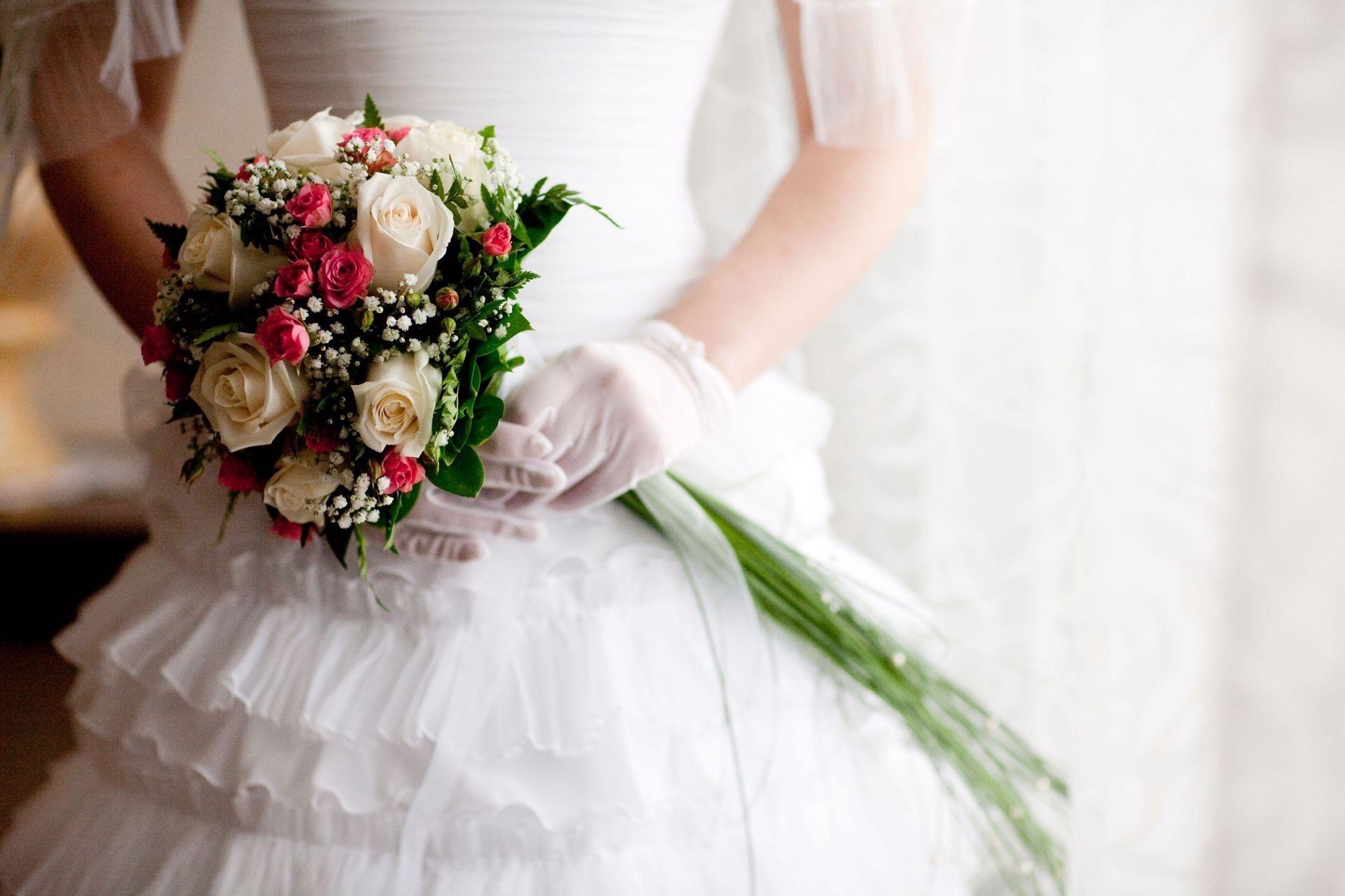 1920x1280 Roses wedding dress roses white bouquet Wedding