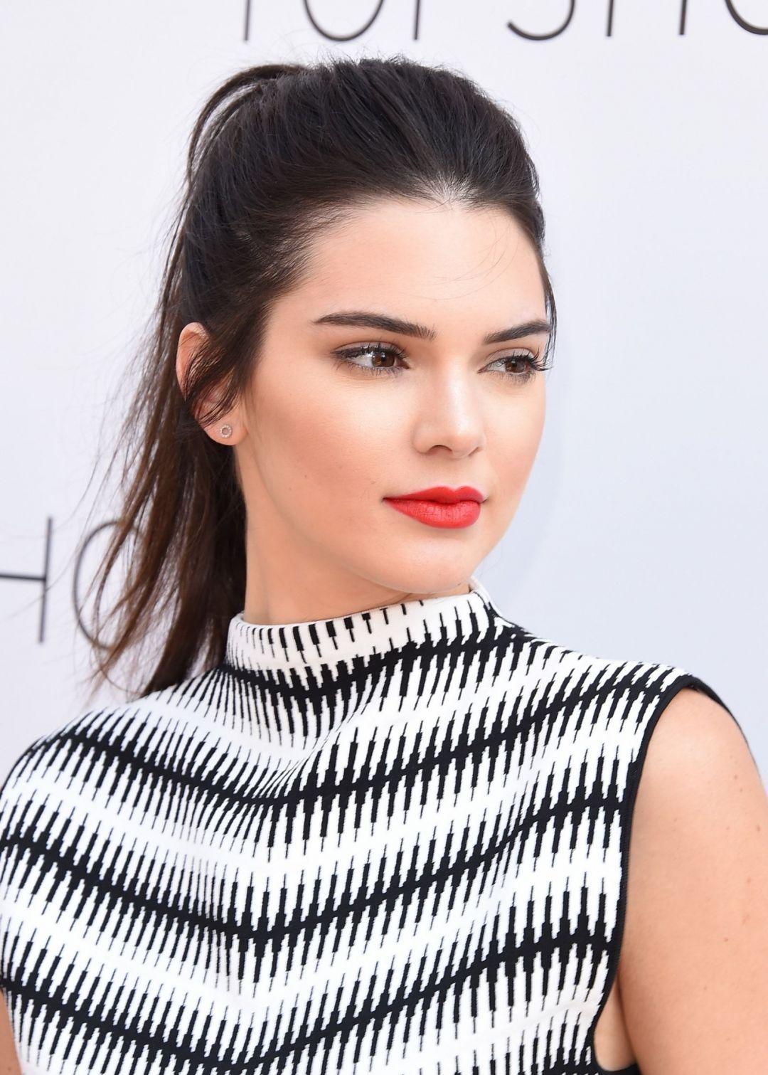 1080x1511 Kendall Jenner, iPhone, Desktop HD Background