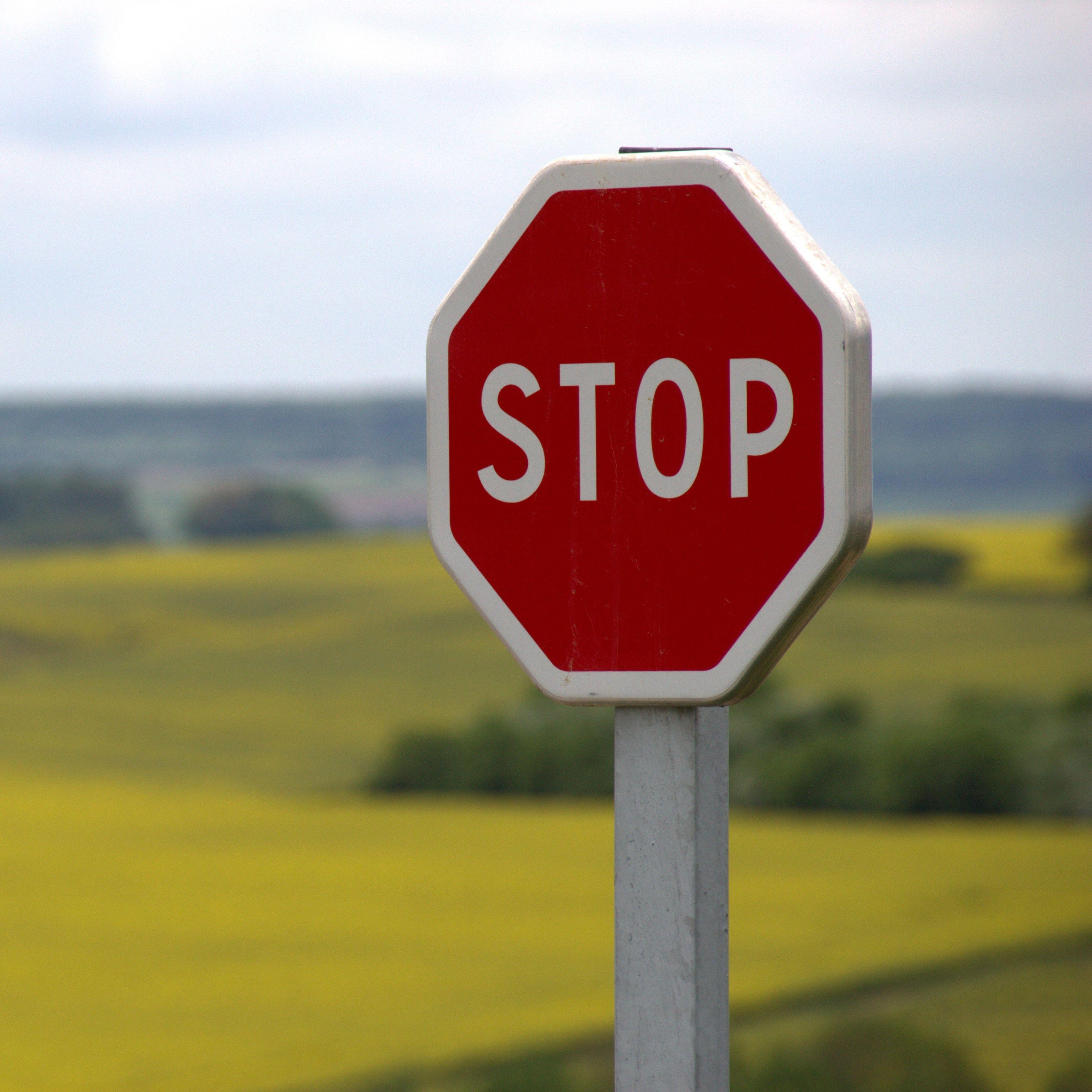 3415x3415 Download wallpaper 3415x3415 stop, sign, pointer ipad pro 12.9