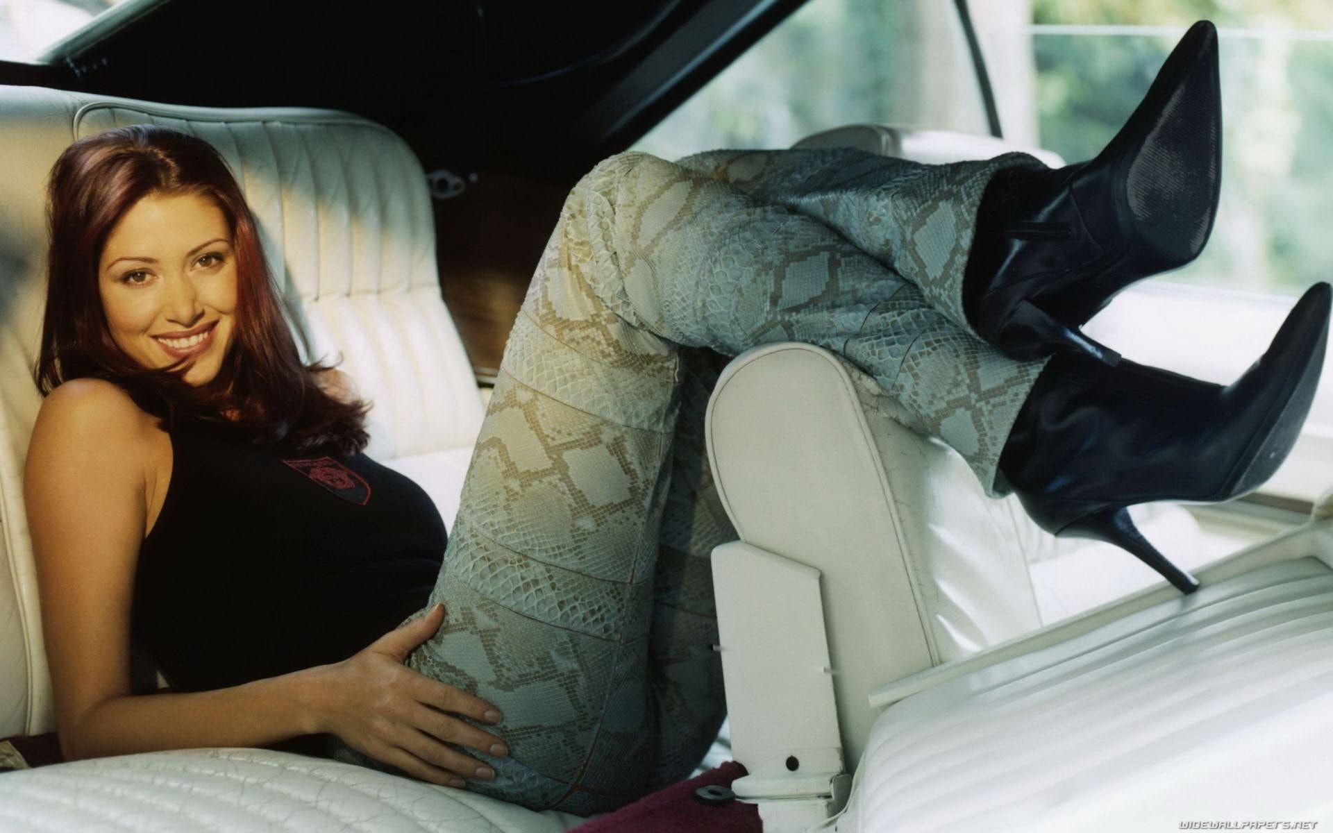 1920x1200 Shannon Elizabeth HD