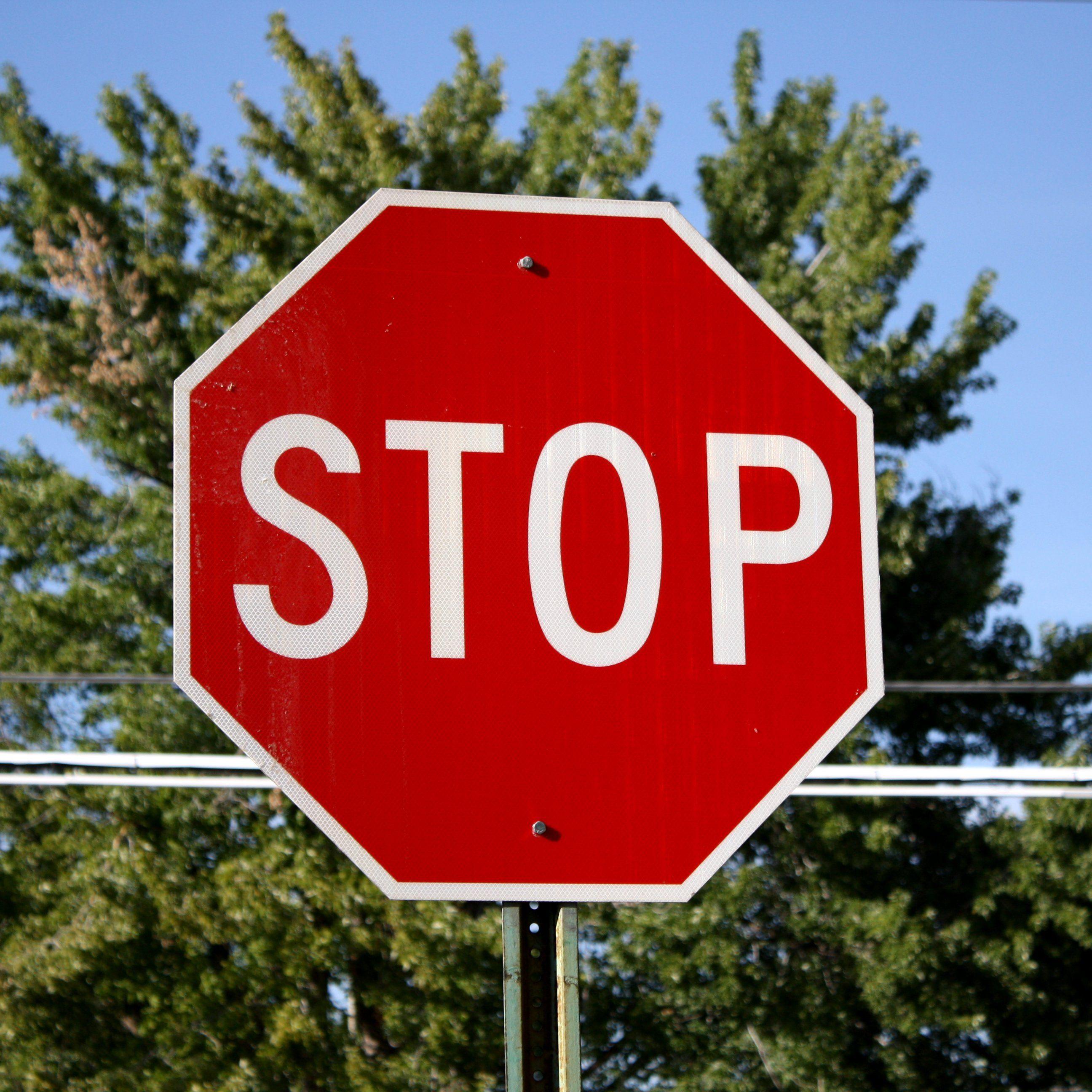 Stop Sign Wallpapers - Top Free Stop Sign Backgrounds - WallpaperAccess