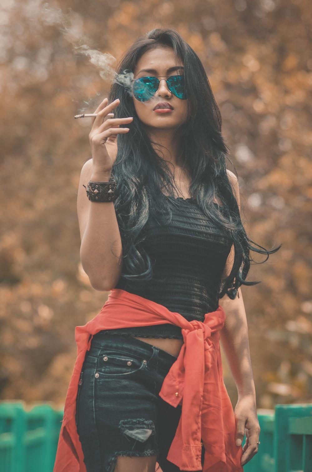1000x1510 Cute Girl Smoking Picture. Download Free Image