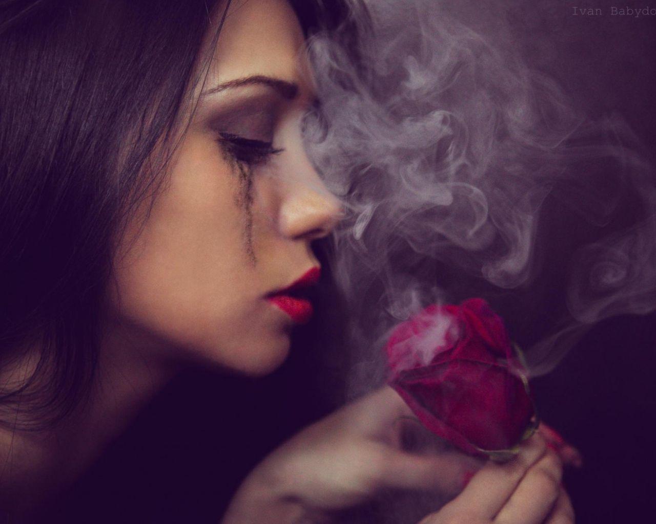 1280x1024 The girl looks at smoking rose Desktop wallpaper 1280x1024