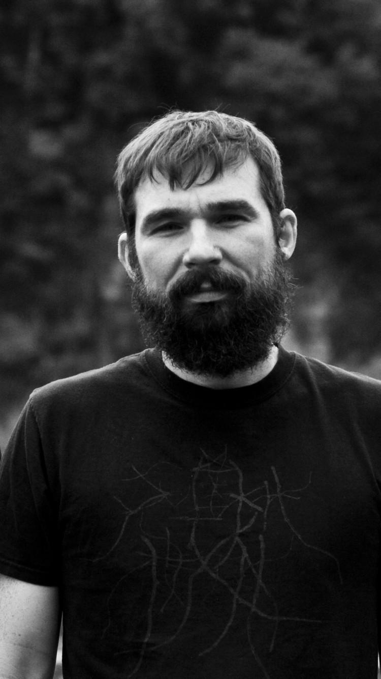 750x1334 Beardman Wallpaper