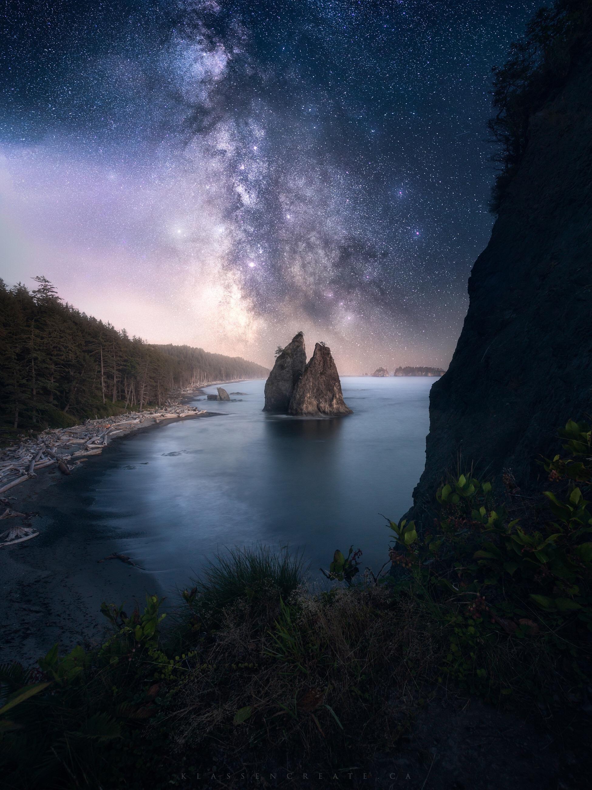 1950x2600 Rialto Beach, Olympic National Park under the Milky Way 1950x2600