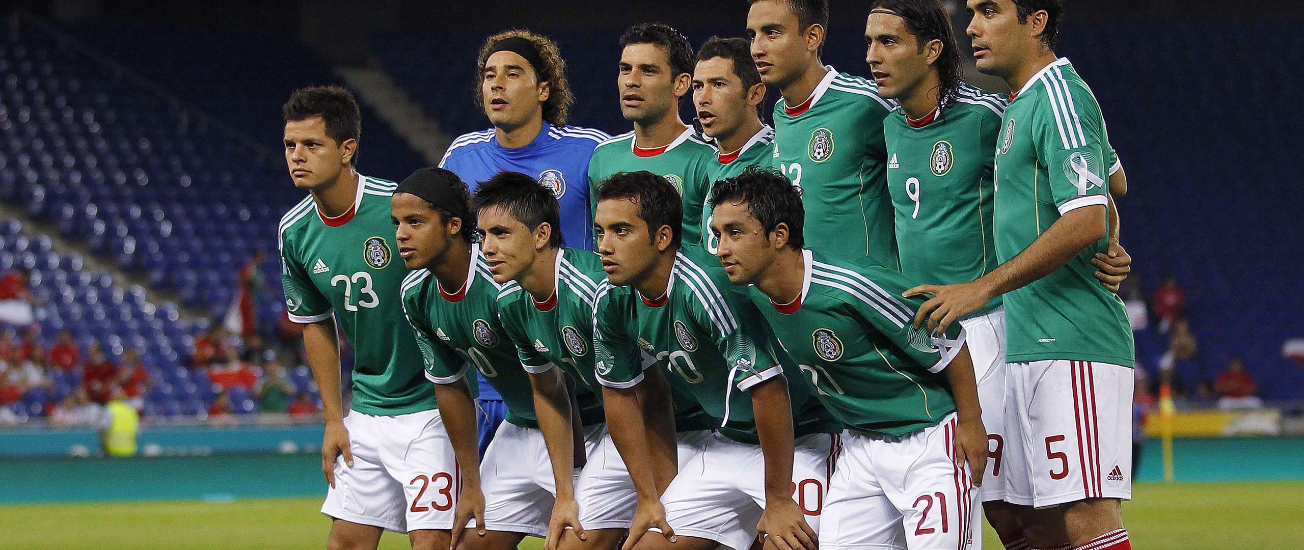 2560x1080 Download wallpaper 2560x1080 mexico vs chile, football, 2015