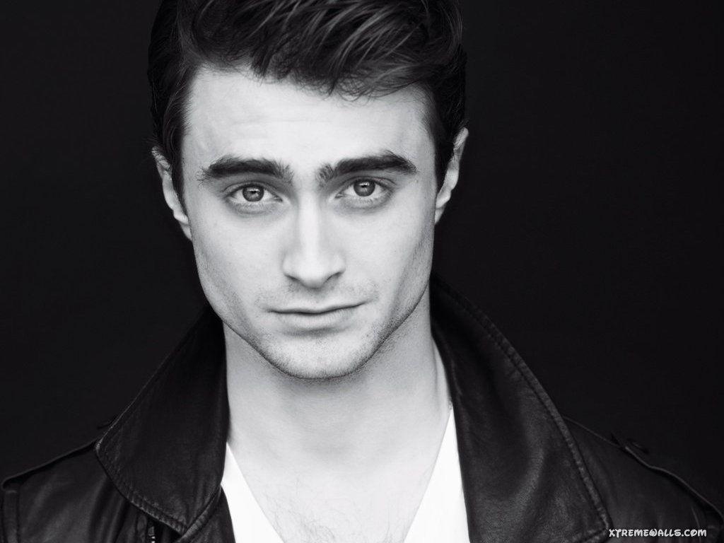 Бен рэдклифф. Дэниел Рэдклифф Игорь. Даниэл холодный. Daniel Radcliffe фотосессия 2020.