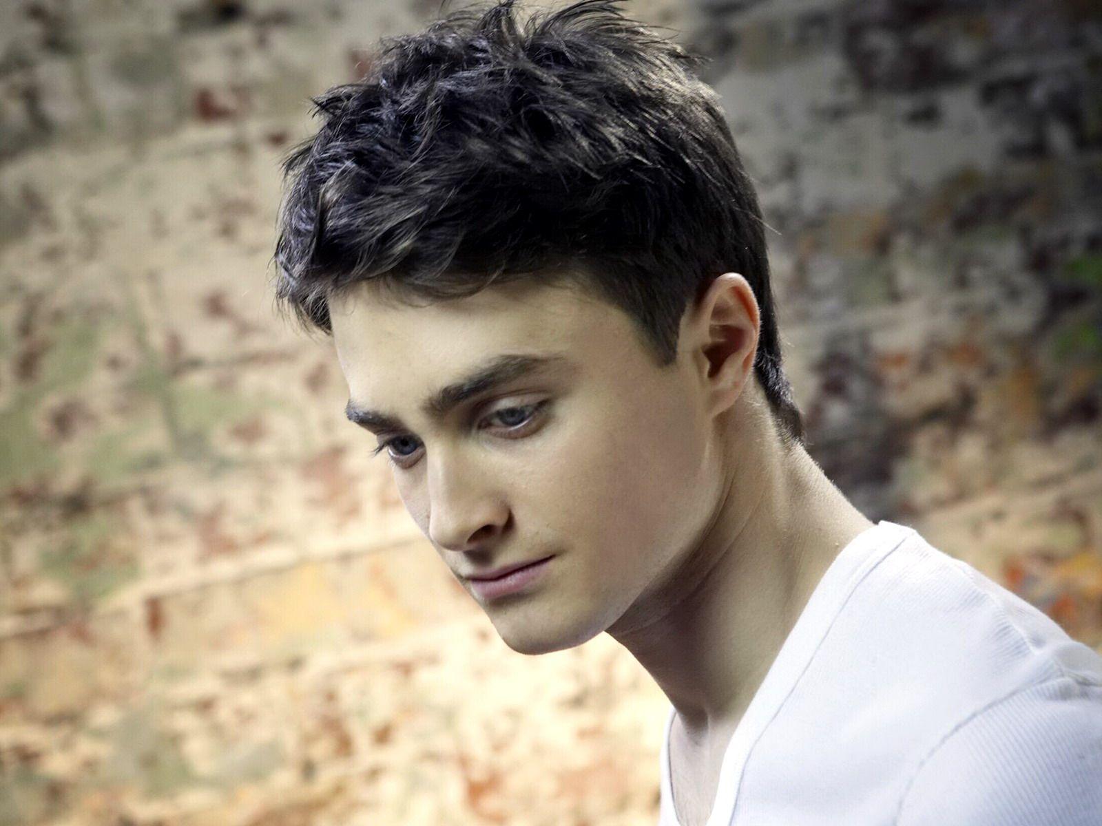 1600x1200 Daniel Radcliffe Computer Wallpaper 55519 1600x1200px