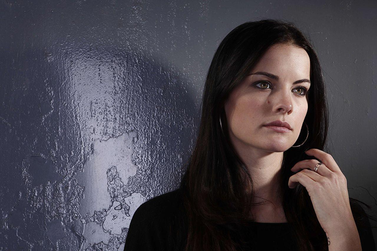 1280x853 Wallpaper Jaimie Alexander Brunette girl Face Hair young woman
