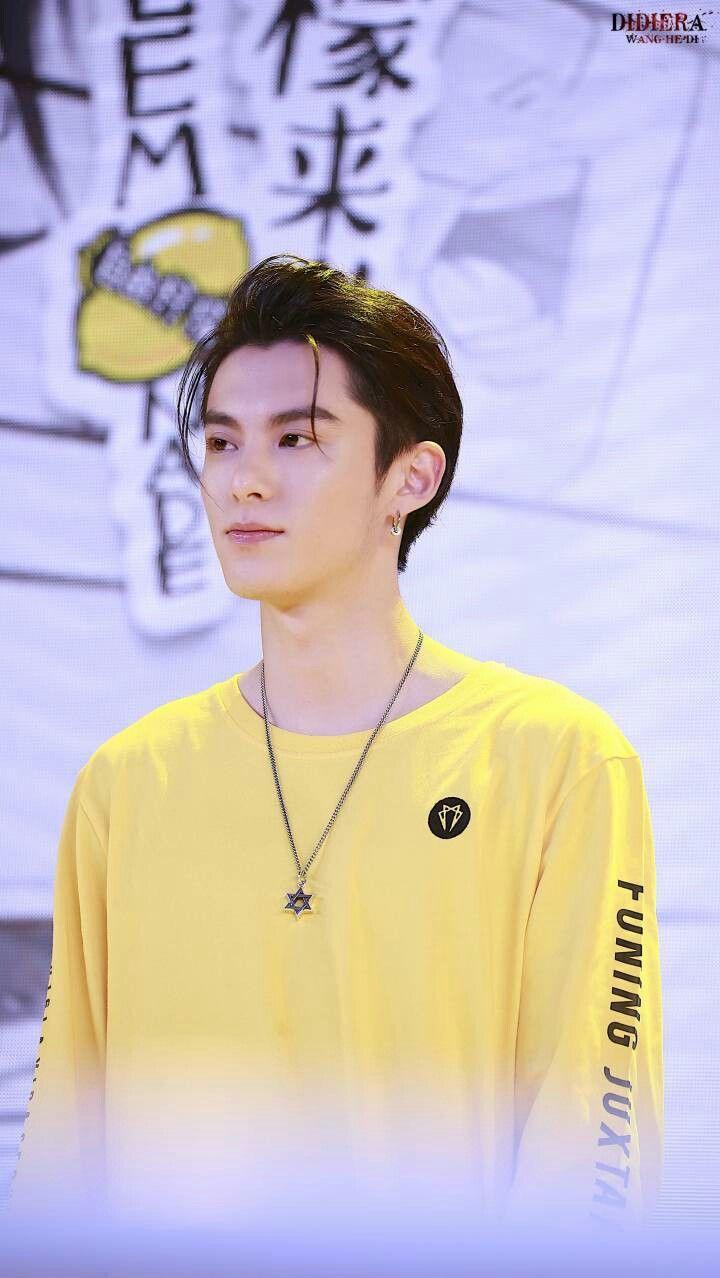 720x1278 Dylan Wang #WangHeDi #HeDi #王鹤棣 #F42018. Beleza asiática, Beleza