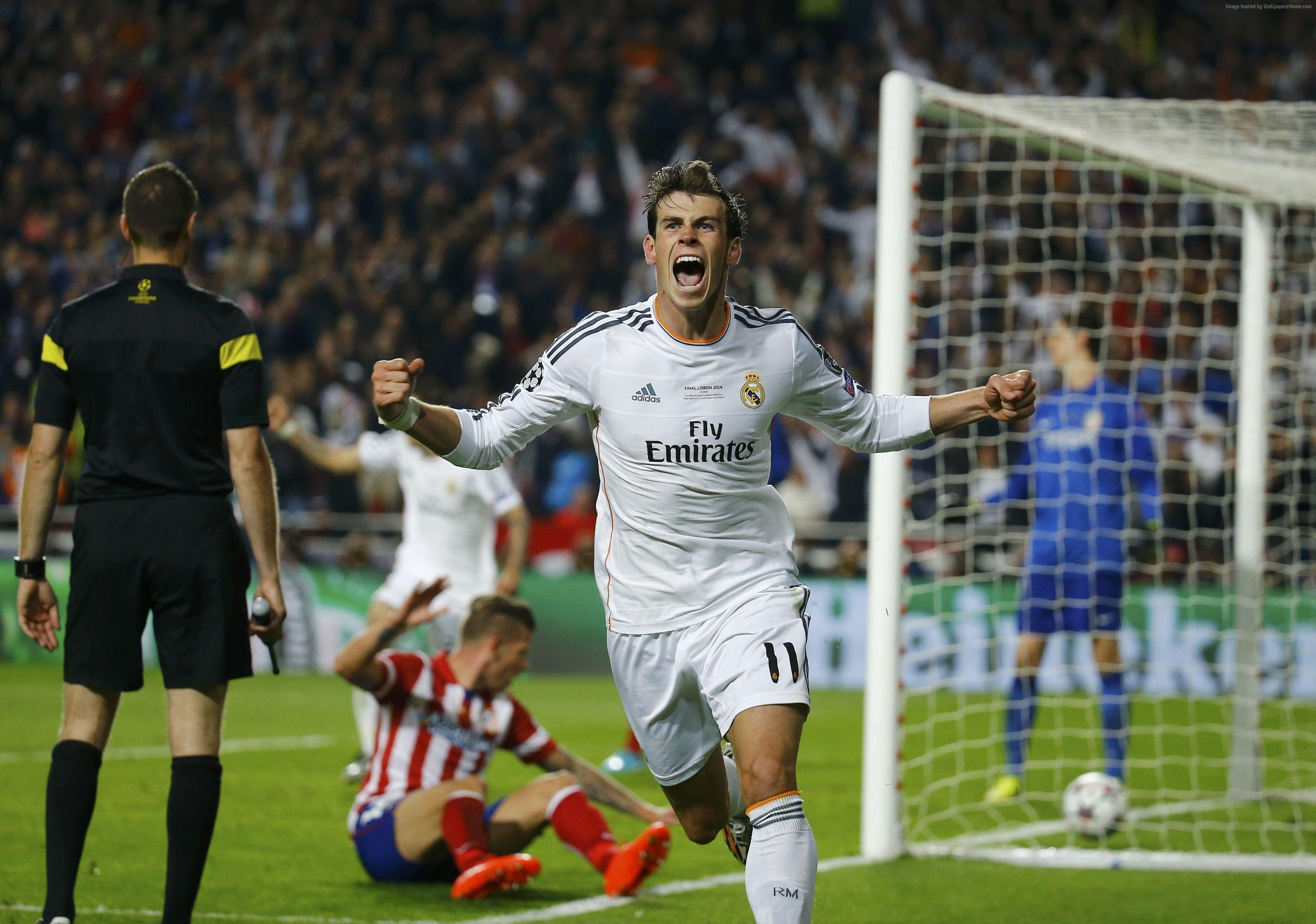 3500x2458 Soccer player photo HD wallpaper