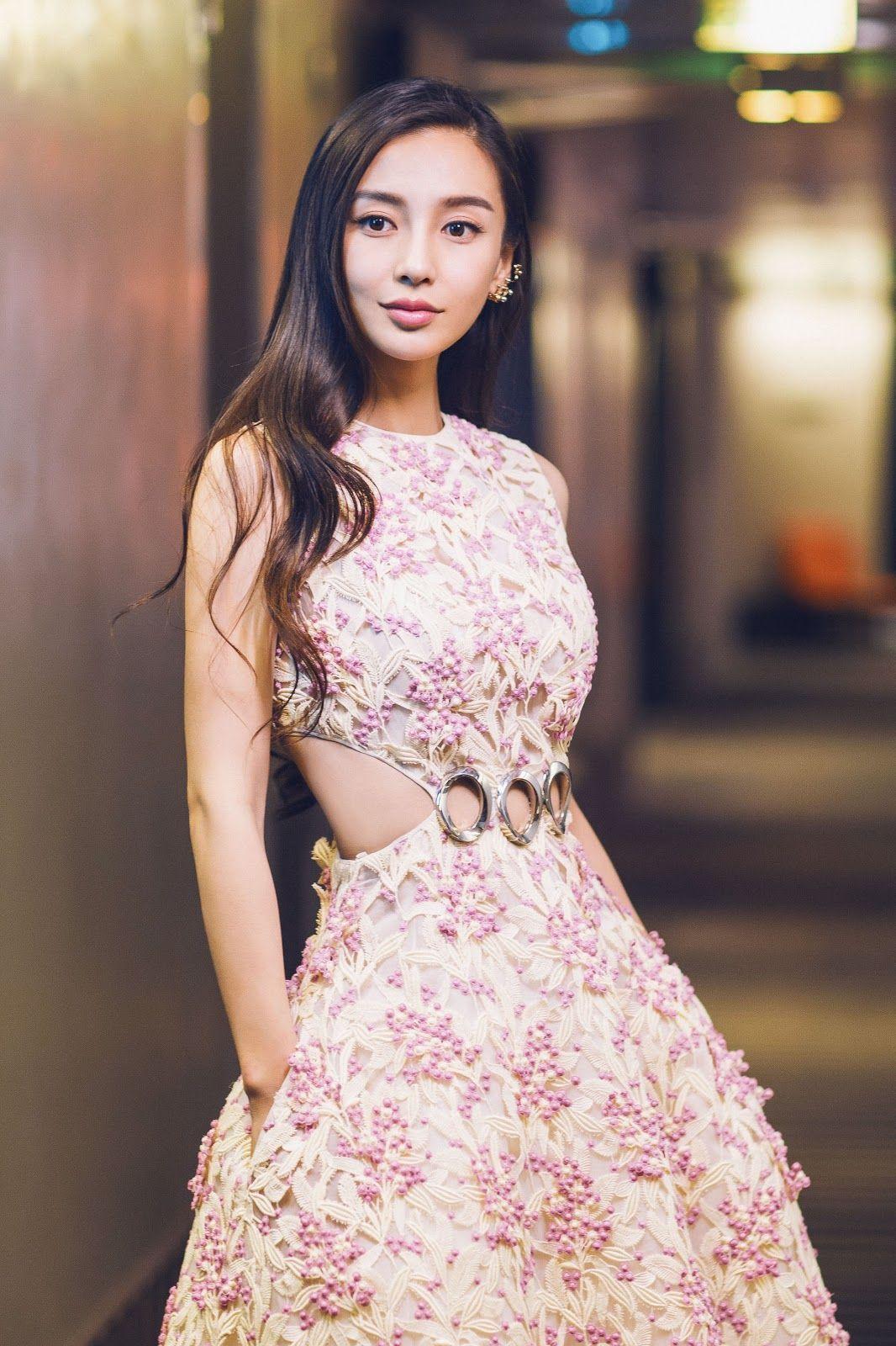 1066x1600 Angelababy Wallpaper