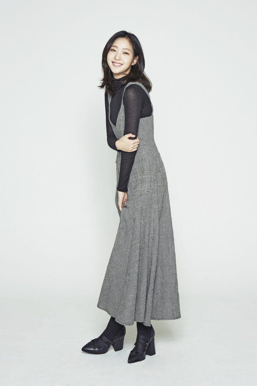 853x1280 Kim Go Eun (김고은) Gallery HanCinema - The Korean
