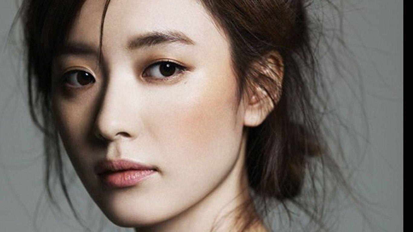 1366x768 Han Hyo Joo Se Kyung, HD Wallpaper & background Download