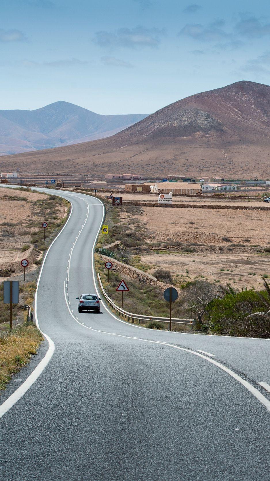 938x1668 Download wallpaper 938x1668 fuerteventura, highway, road, marking