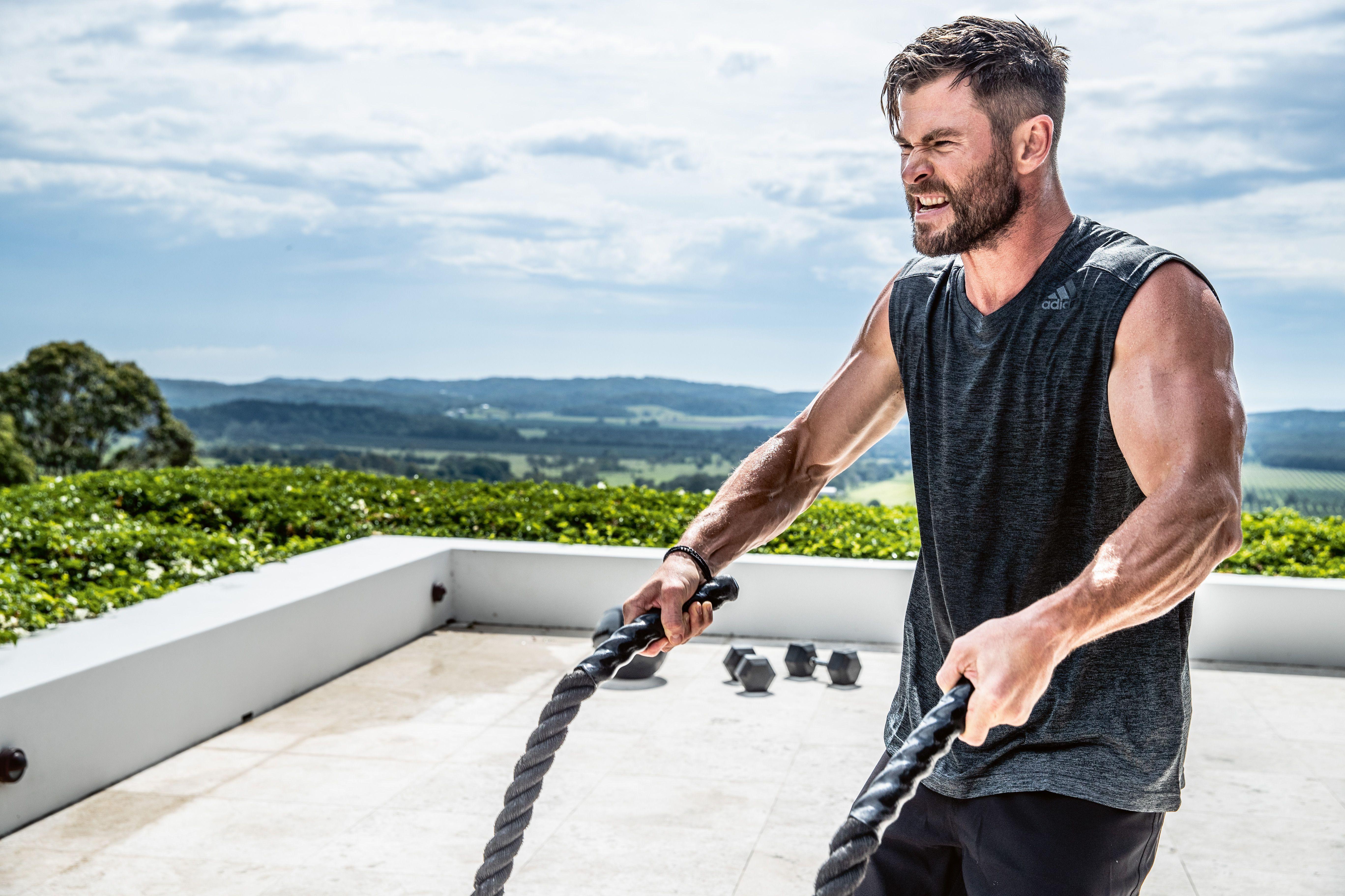 5472x3648 Chris Hemsworth Mens Health