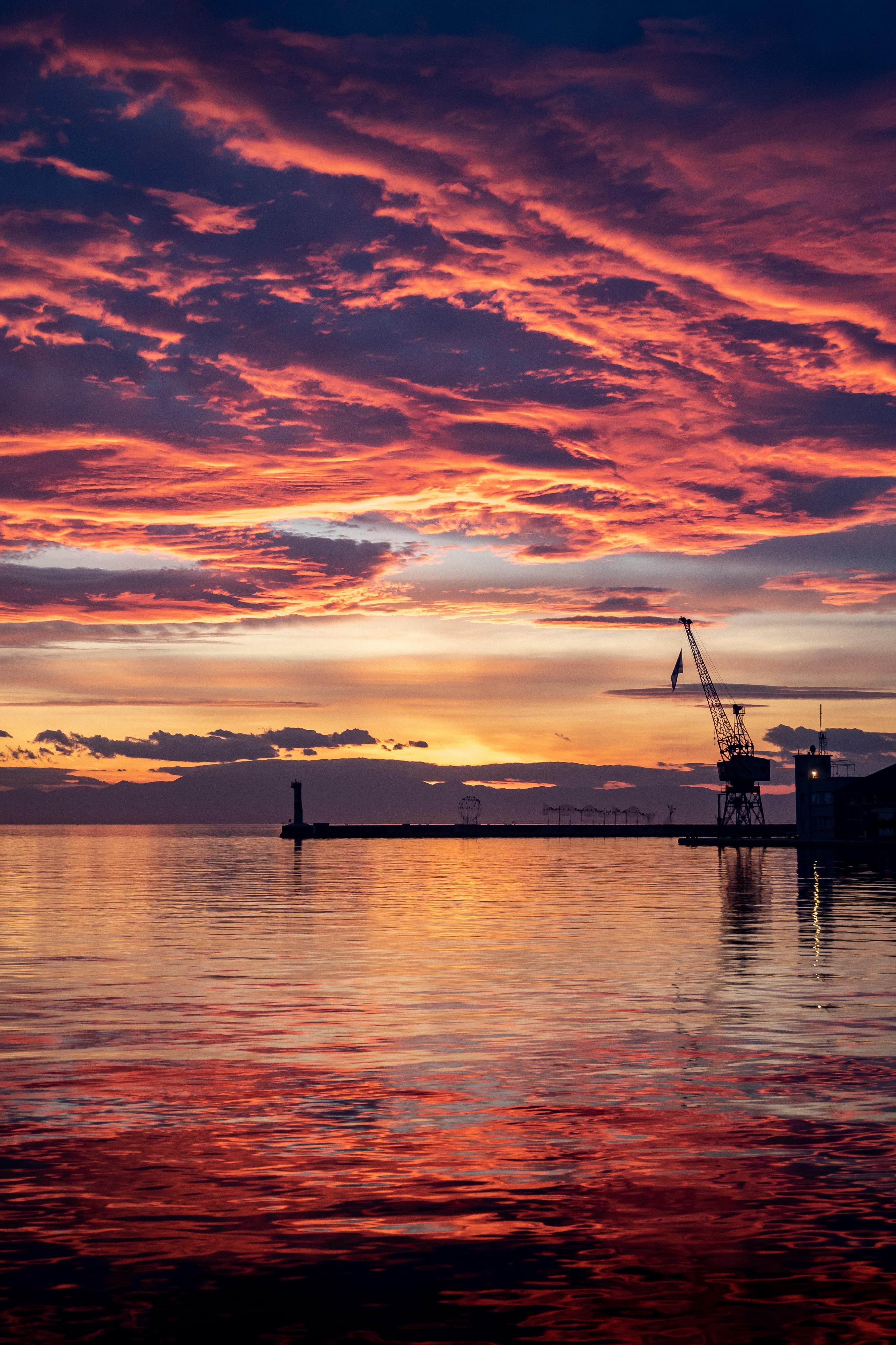 3488x5232 Christmas eve sunset in Thessaloniki Greece[OC]
