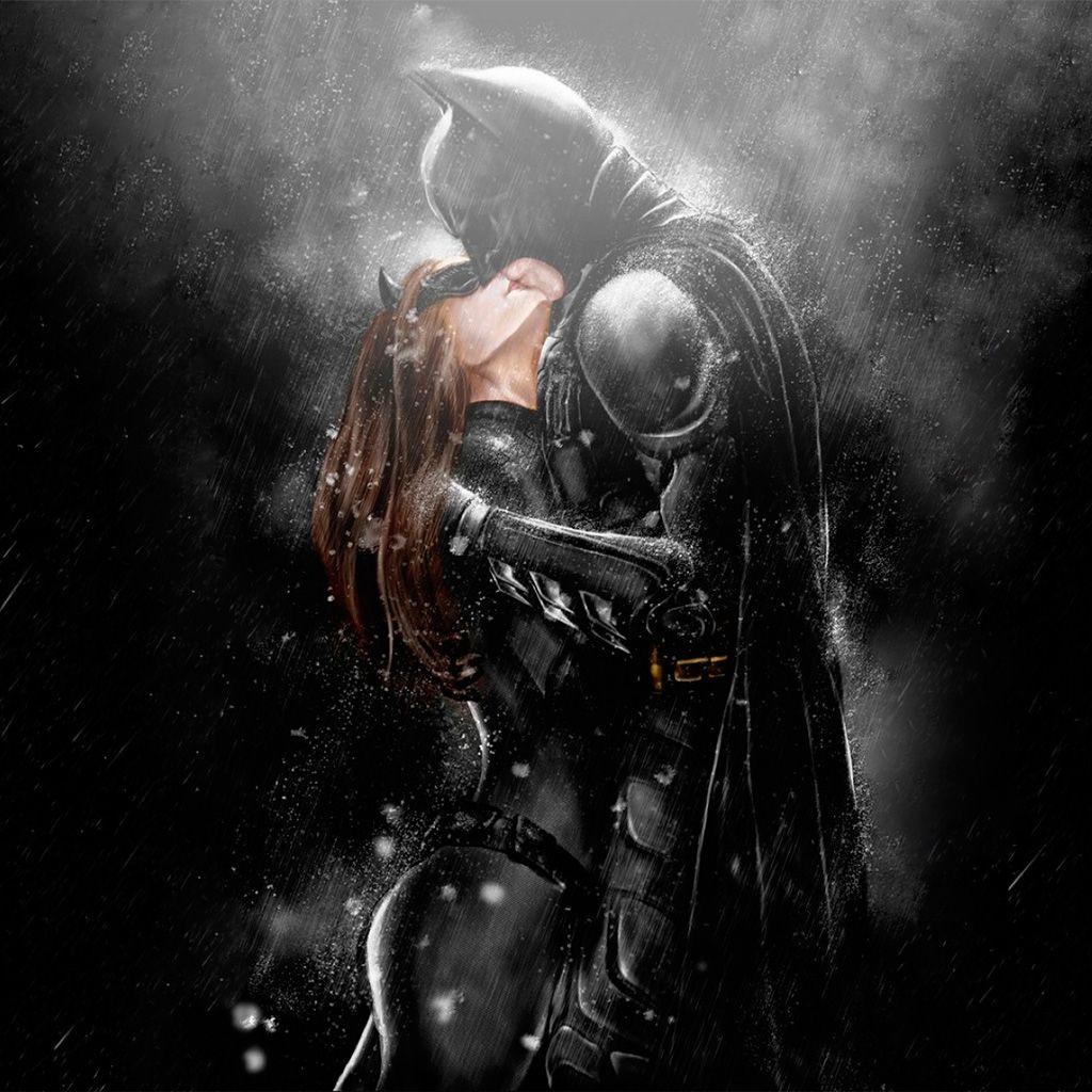 1024x1024 Catwoman & Batman DKR Kiss. Batman y batichica