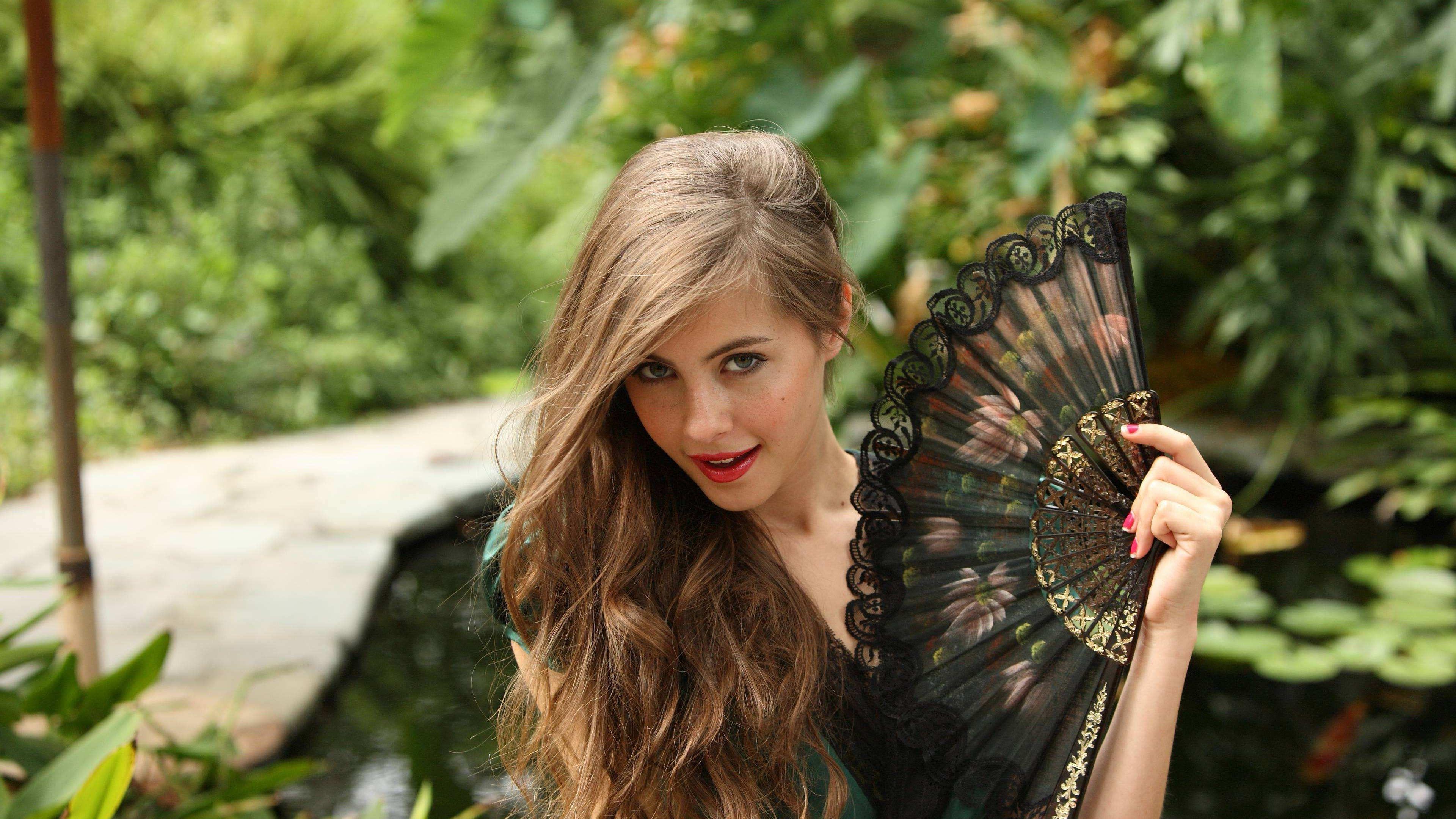 3840x2160 Wallpaper Willa Holland, photo, 4k, Girls