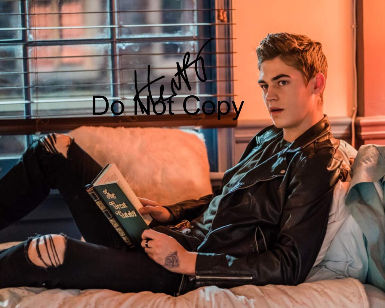 1280x1024 Hero Fiennes Tiffin 8x10 SIGNED REPRINT 8x10 After Movie Netflix