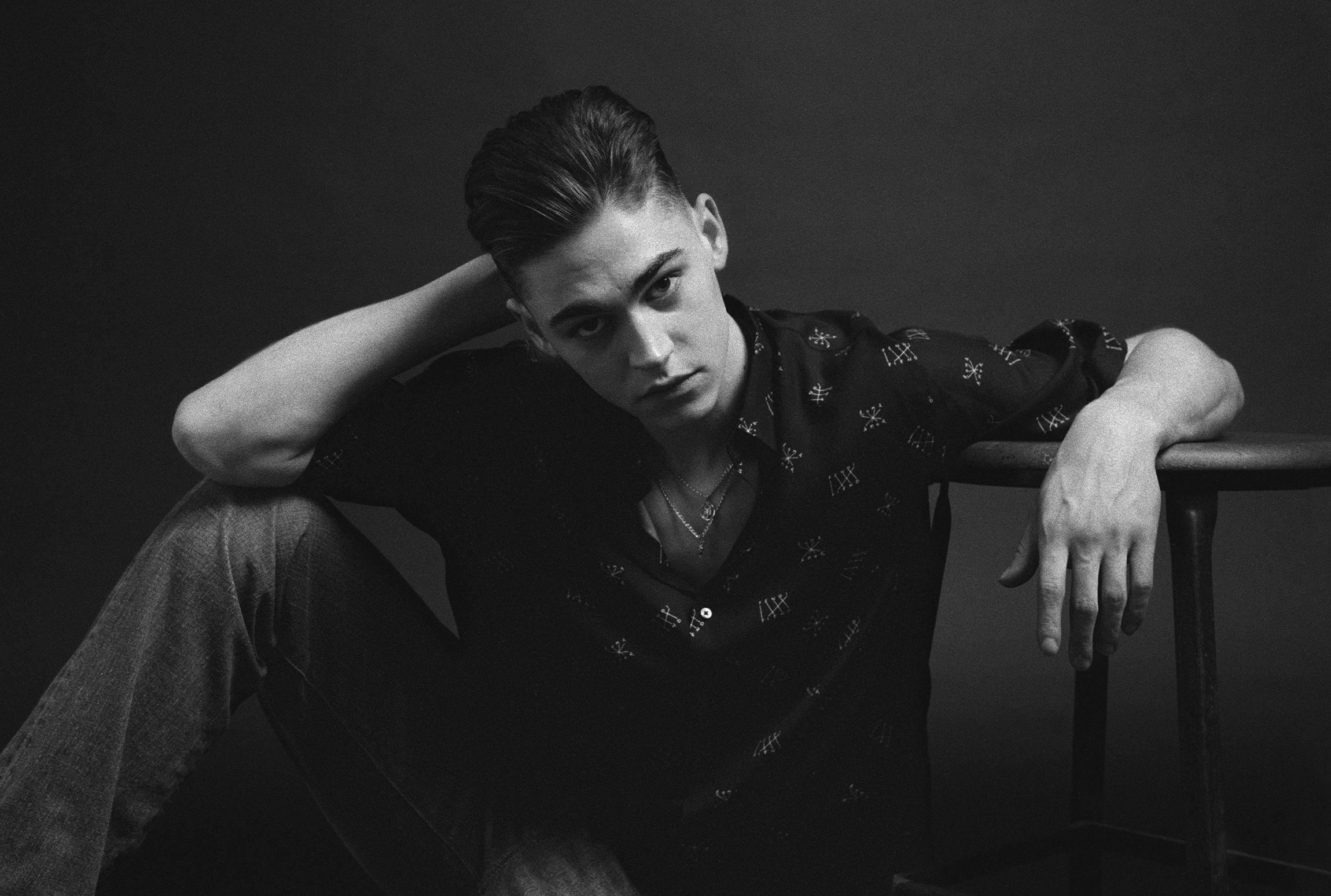 2300x1548 Hero Fiennes Tiffin