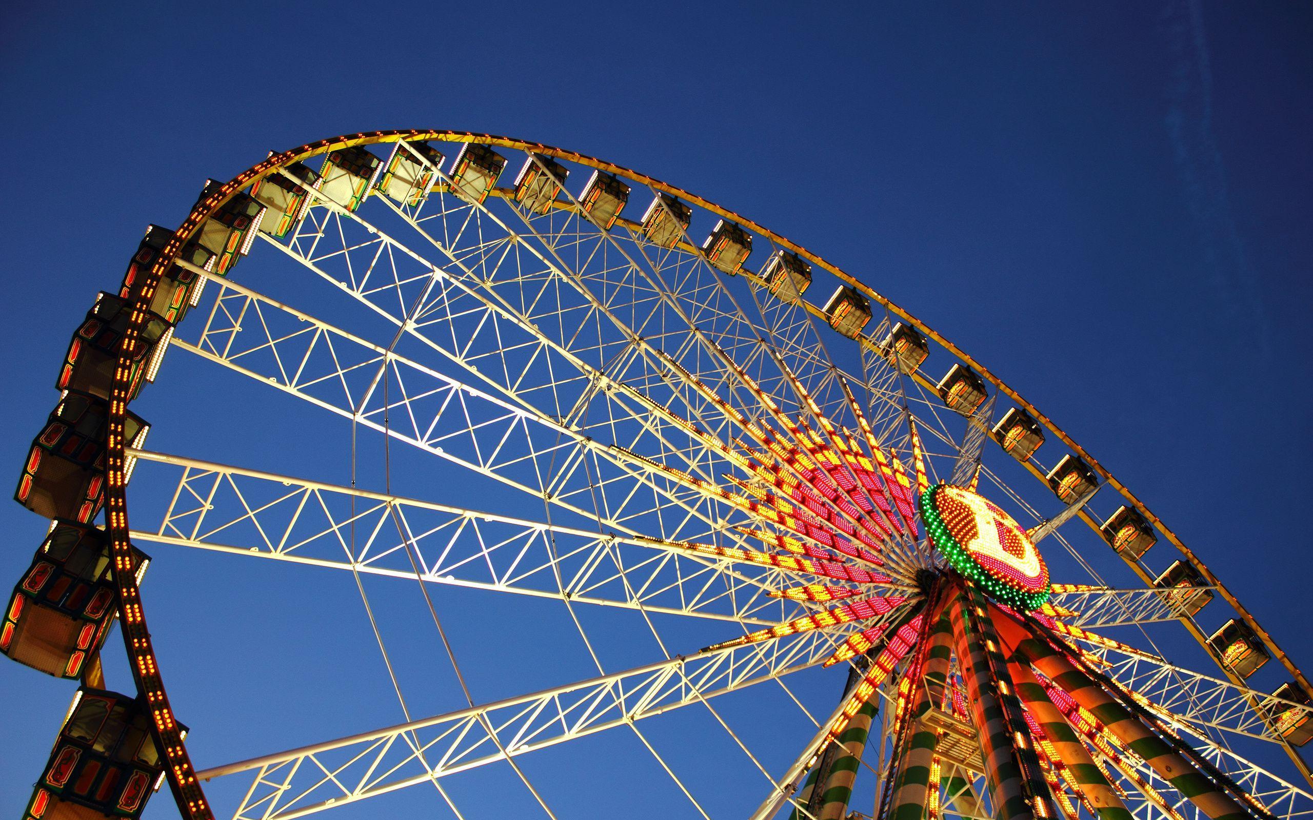 2560x1600 Theme Park Wallpaper