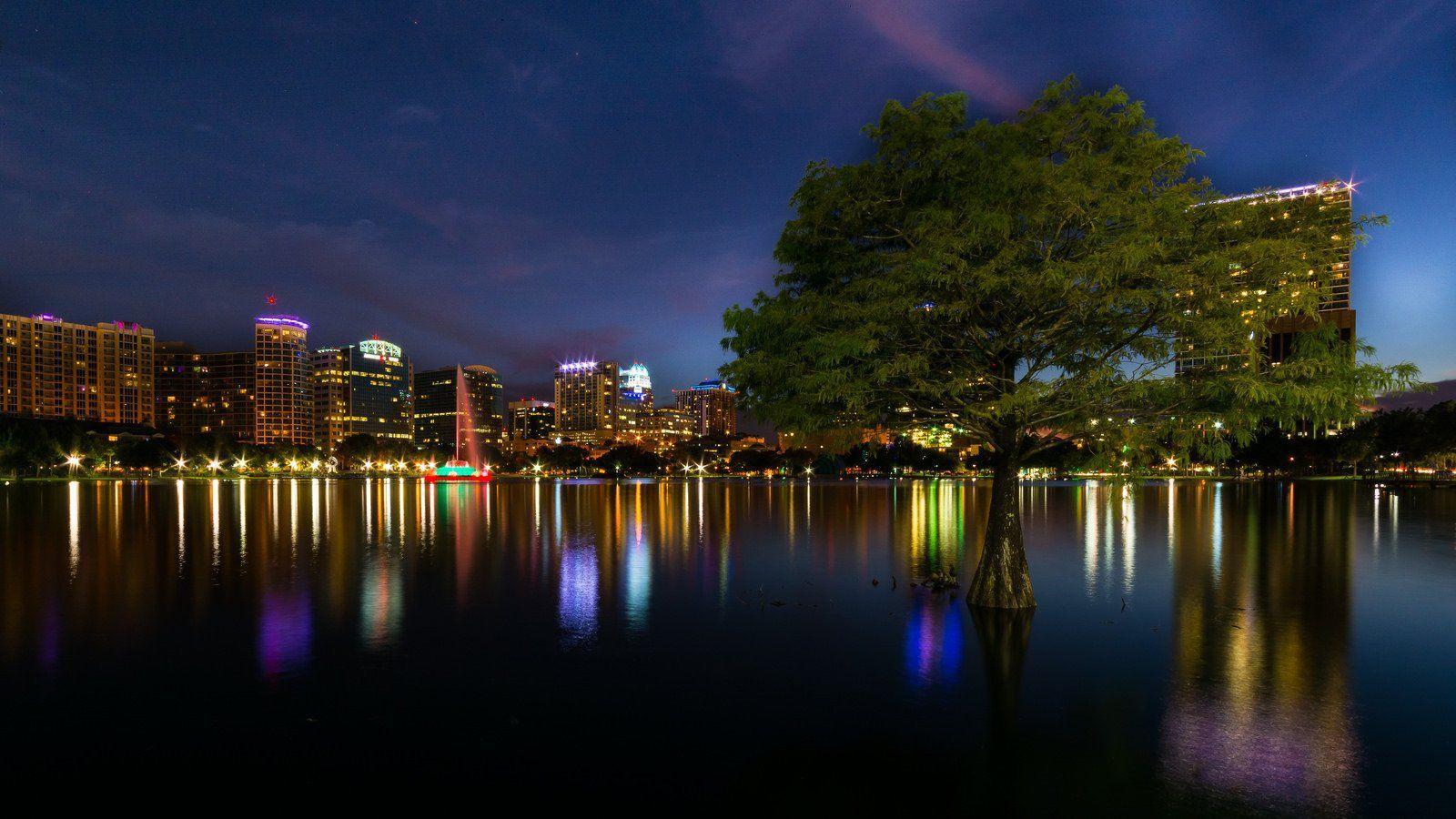 1600x900 Universal Orlando Wallpaper