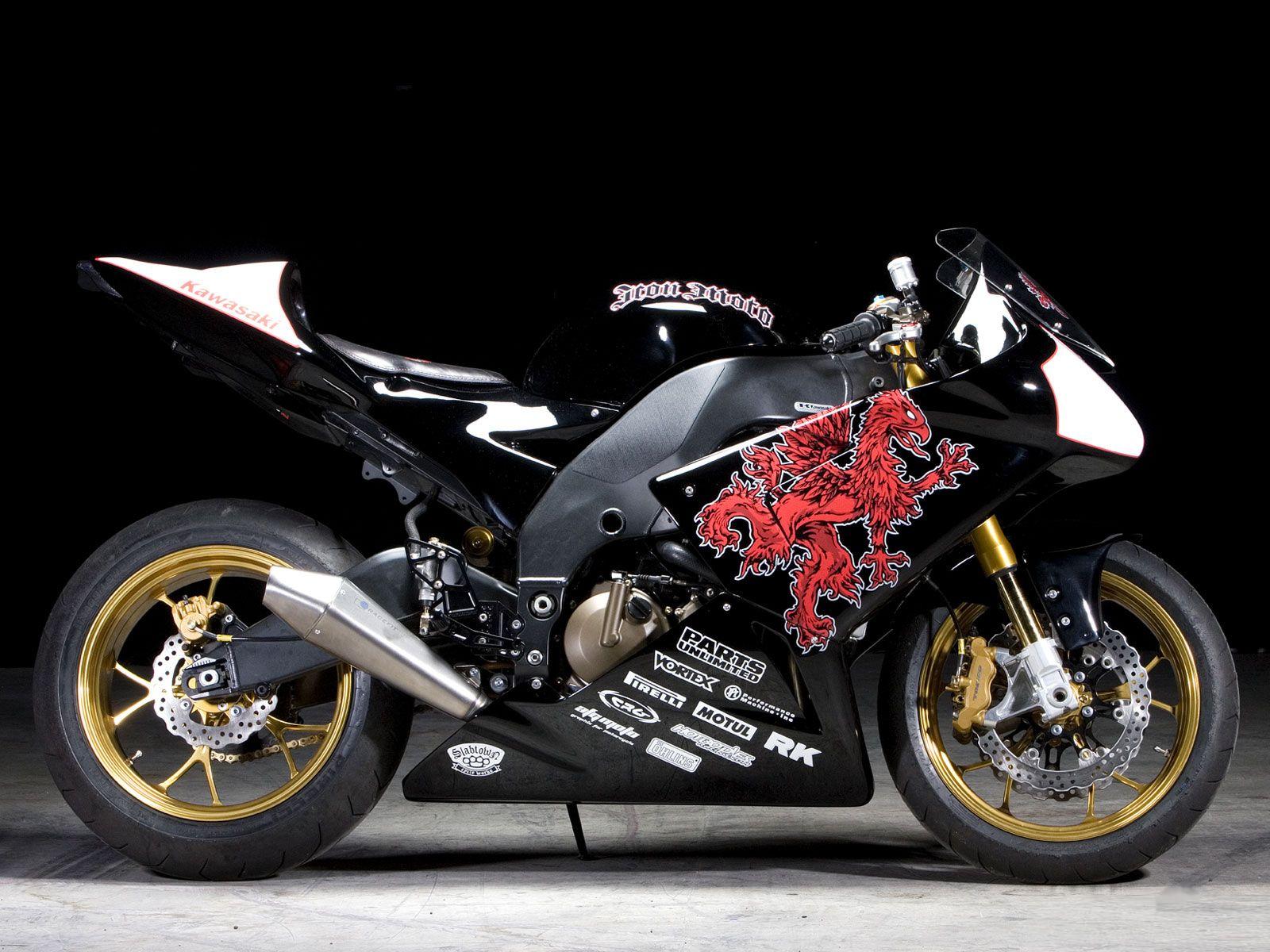1600x1200 Kawasaki Motorcycle Wallpaper, Kawasaki Motorcycle