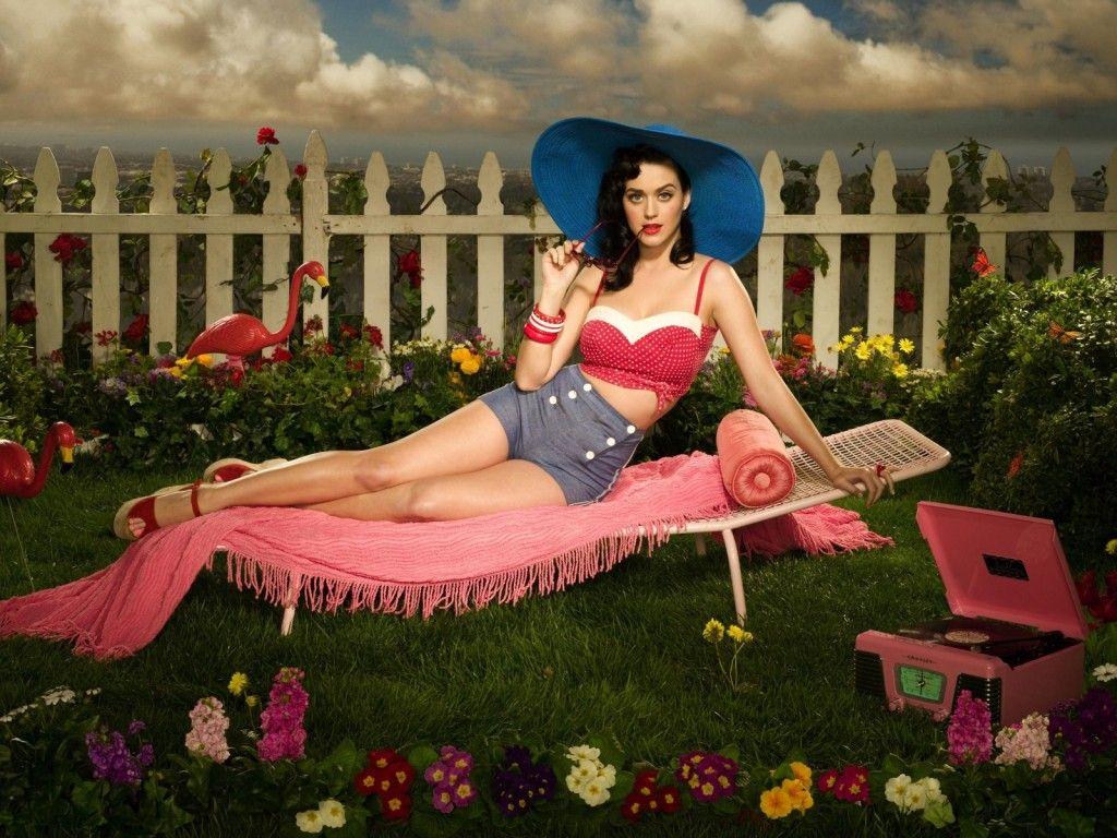 1024x768 Stunning Katy Perry Desktop Wallpaper for True Katy Cats