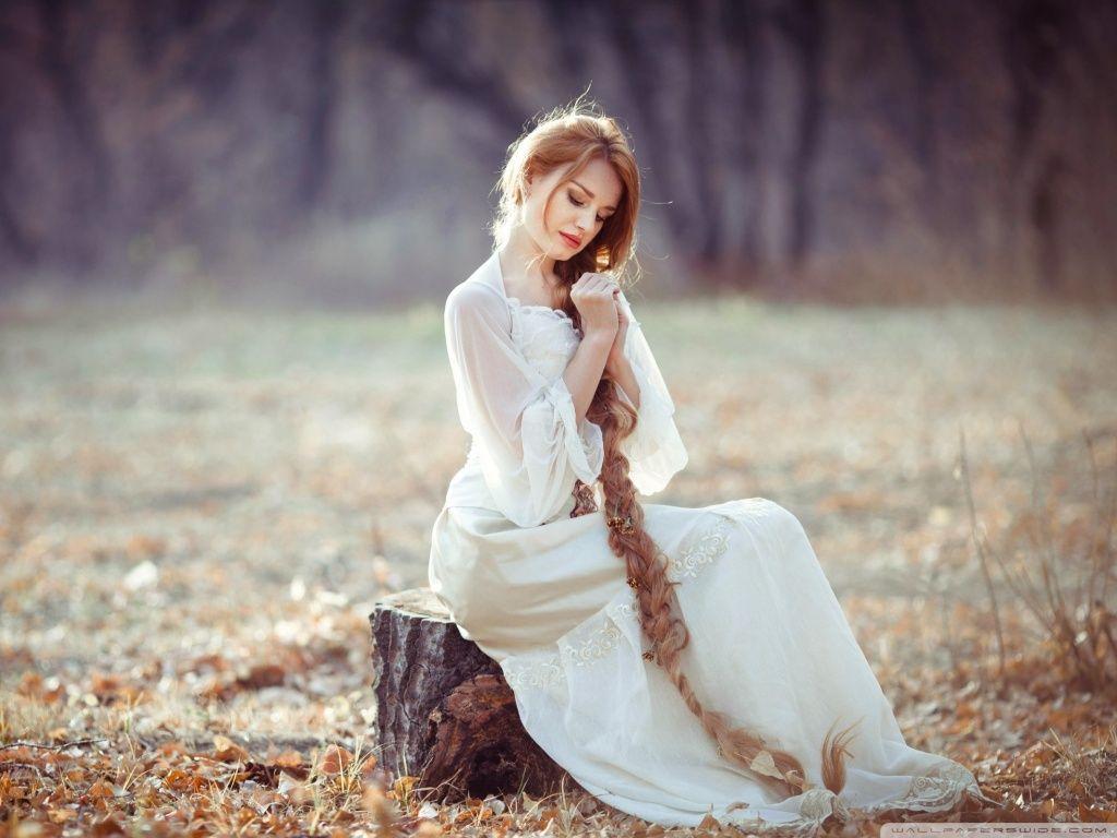 1024x768 Girl Long Hair Wallpaper