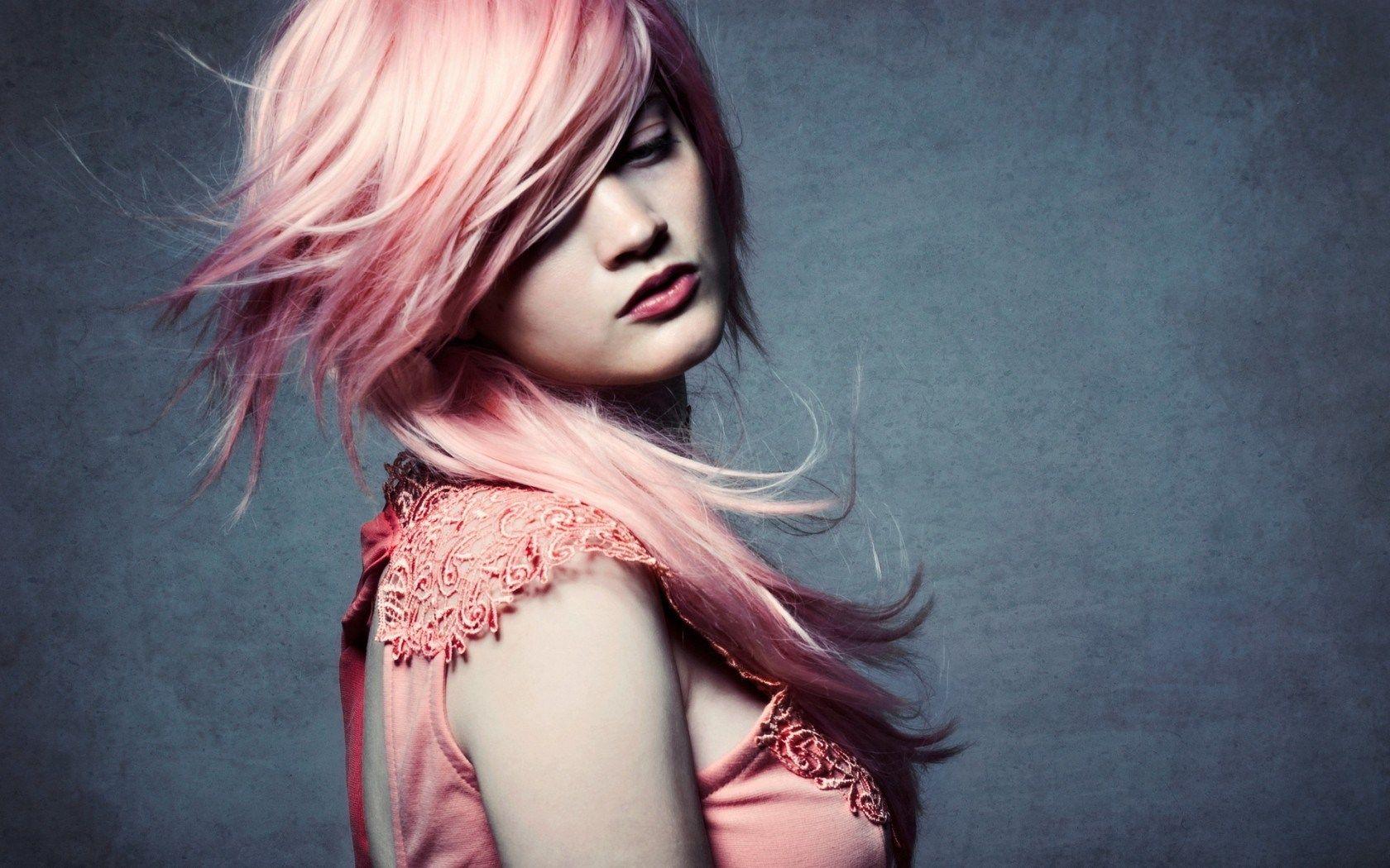1680x1050 Beautiful Girl Pink Hair wallpaperx1050
