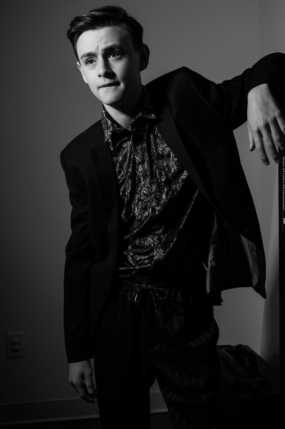 1000x1507 Jaeden Martell Wallpaper