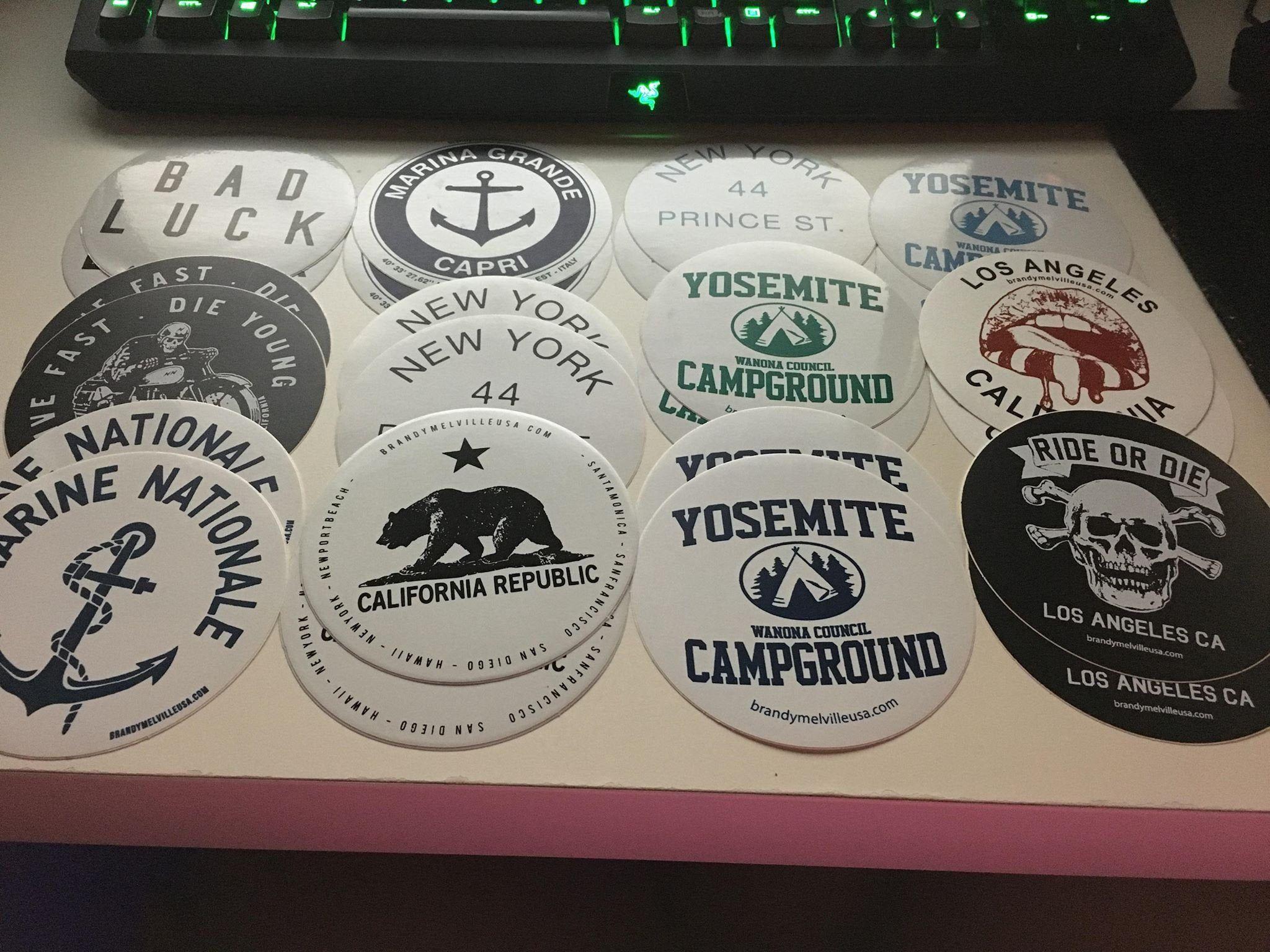 2048x1536 Brandy Melville Circle Stickers