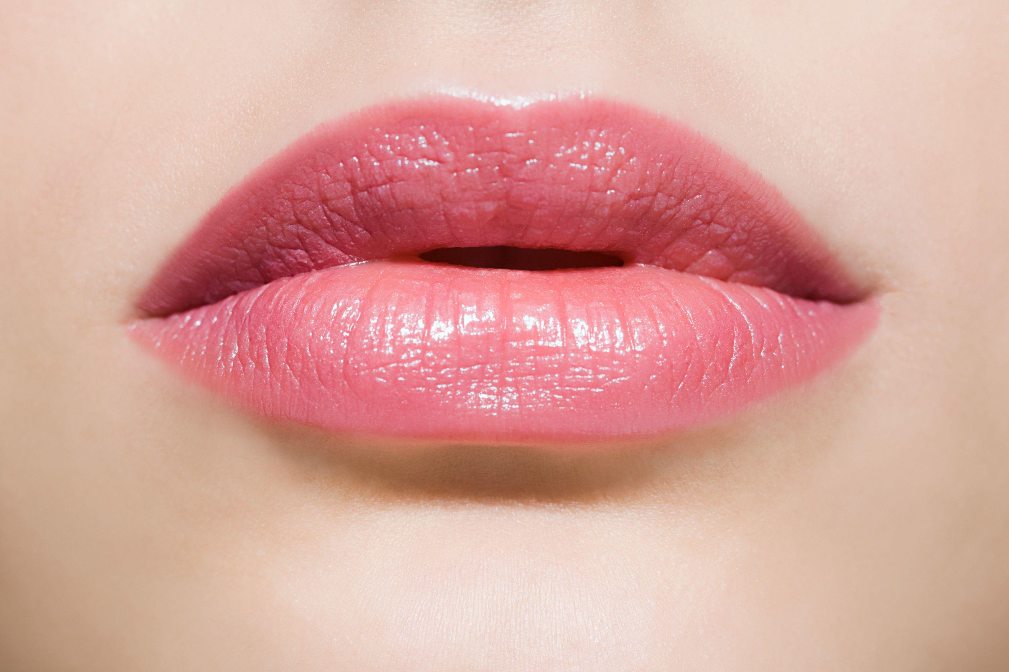 4000x2666 Pink lips HD wallpaper