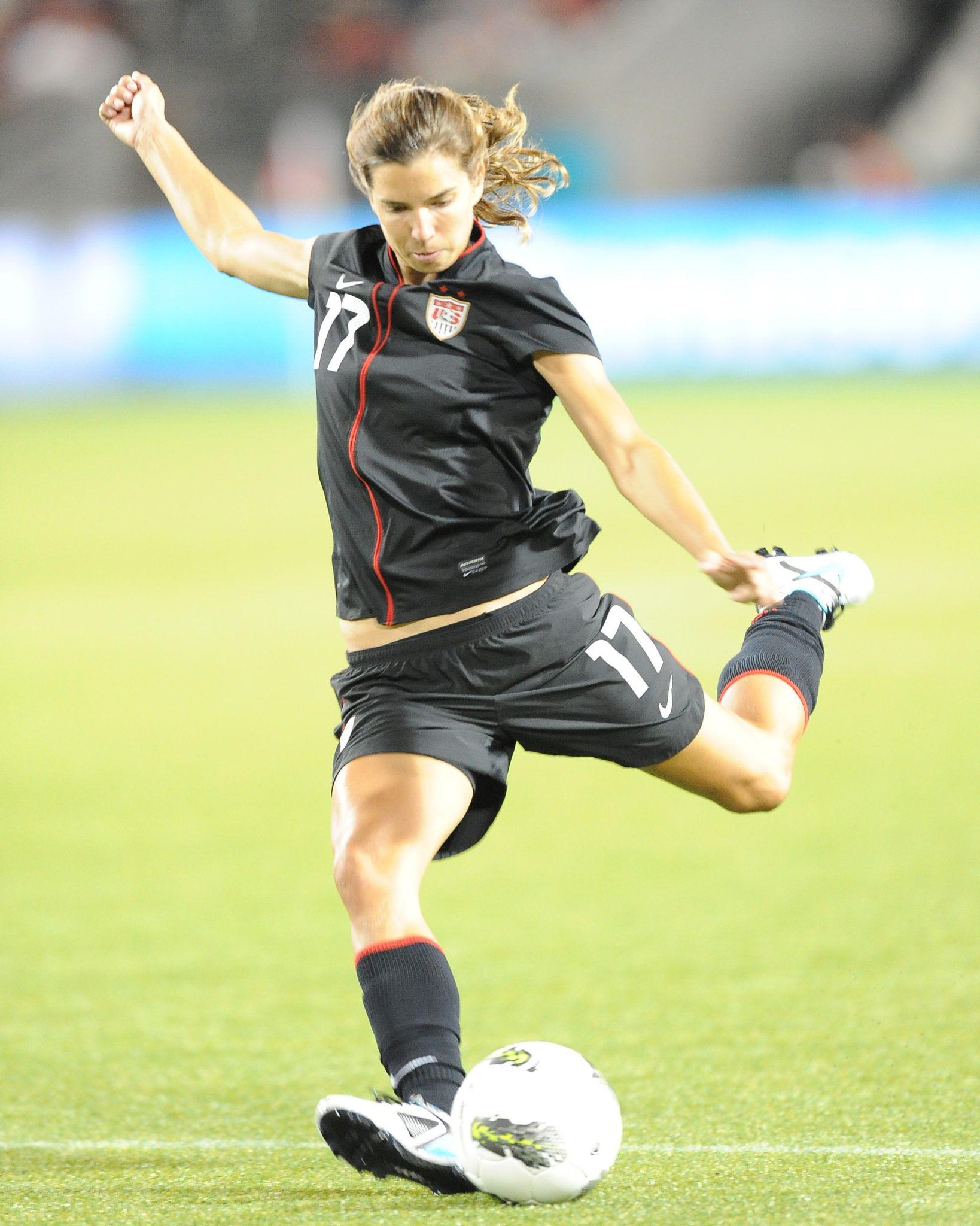1638x2048 Tobin Heath, Alex Morgan and RG3