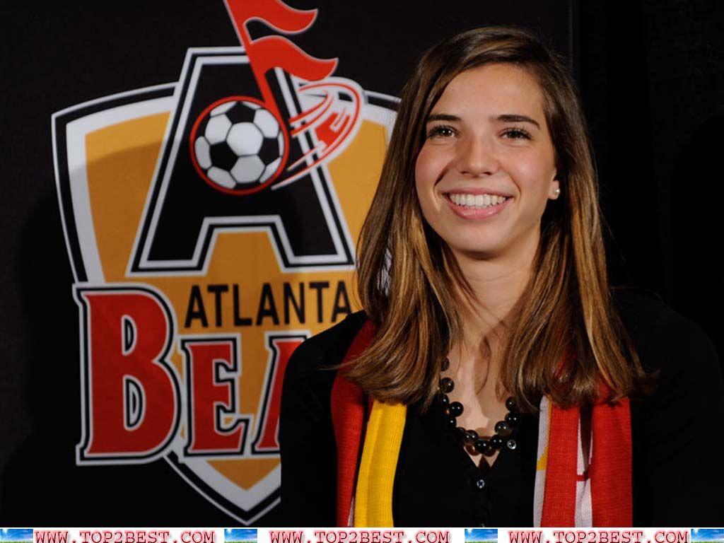 1024x768 Tobin Heath Atlanta Beat Wallpaper