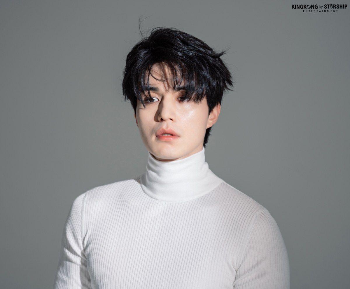 1200x989 Lee Dong Wook Bares His Abs For New Magazine Pictorial And We