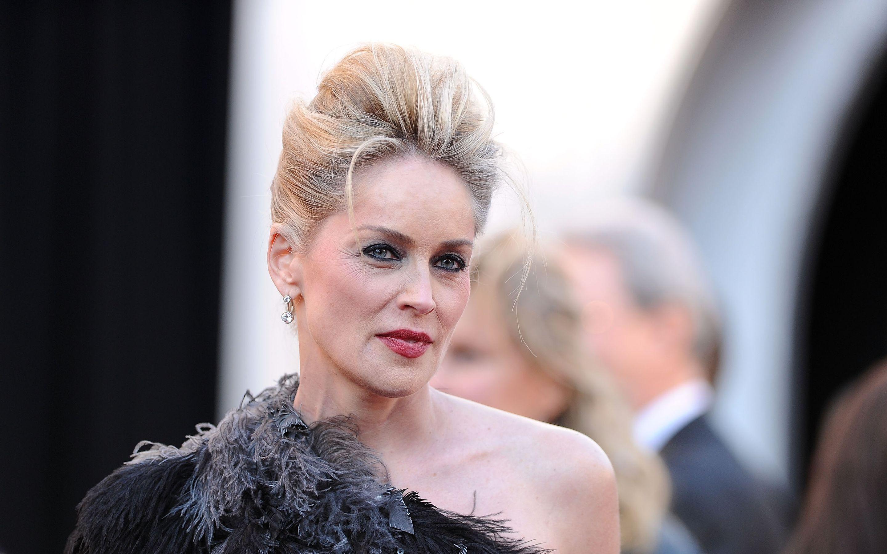 2880x1800 Sharon Stone HD Wallpaper