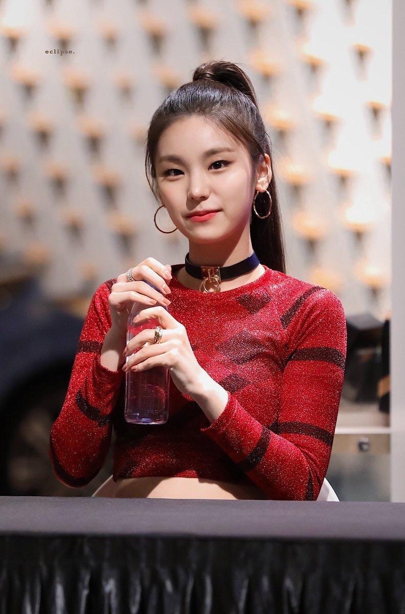 hwang ye ji wallpapers top free hwang ye ji backgrounds hwang ye ji wallpapers top free hwang ye ji backgrounds
