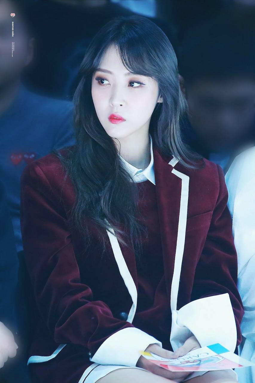 853x1280 Mamamoo Moonbyul wallpaper